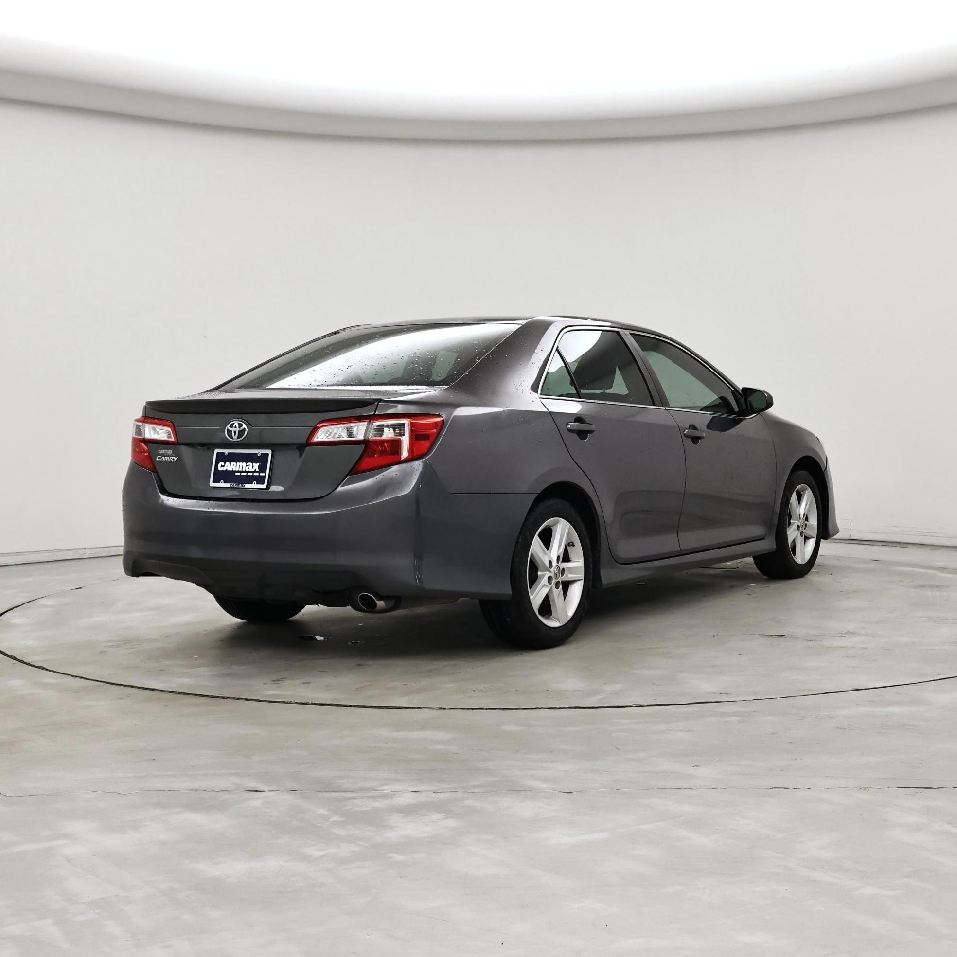 Thumbnail: 2014 Toyota Camry - 8
