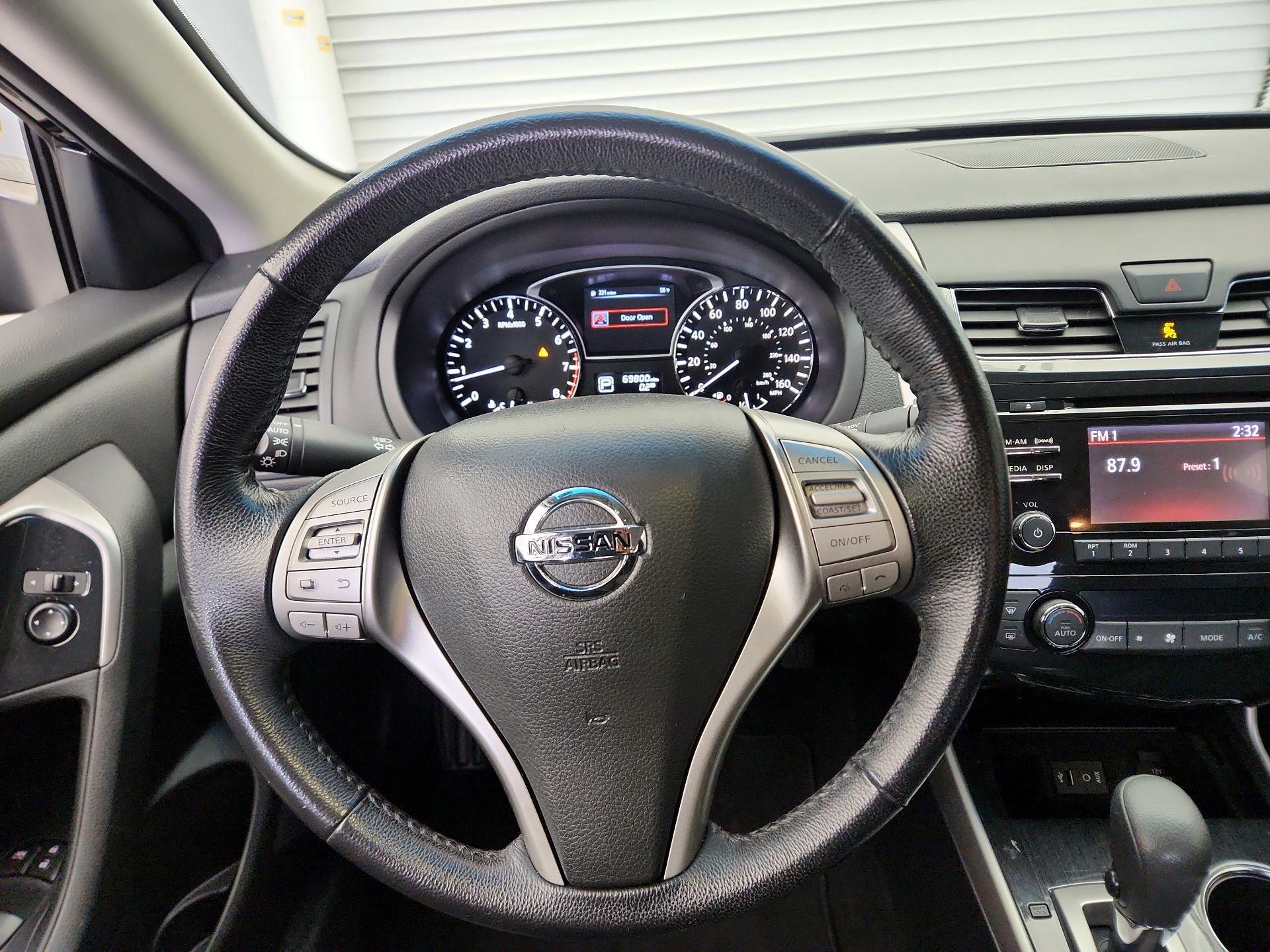 Thumbnail: 2014 Nissan Altima - 10