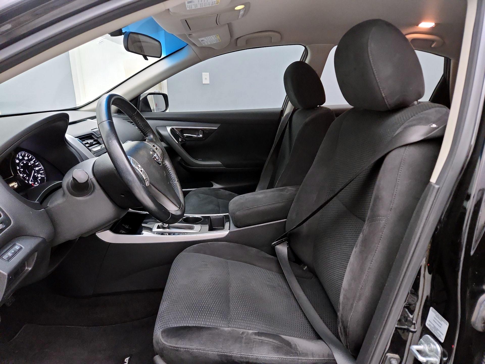 Thumbnail: 2014 Nissan Altima - 11