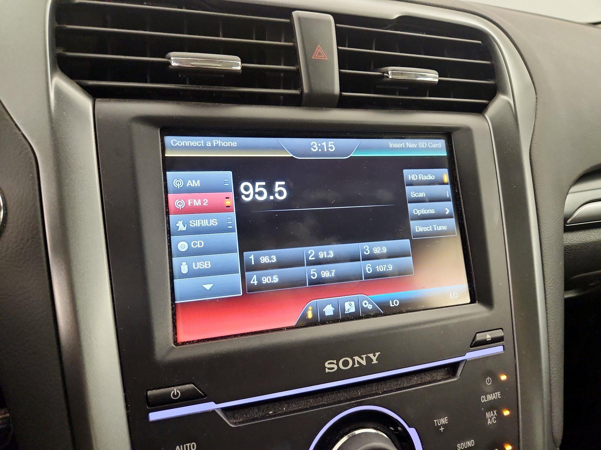 Thumbnail: 2015 Ford Fusion - 15