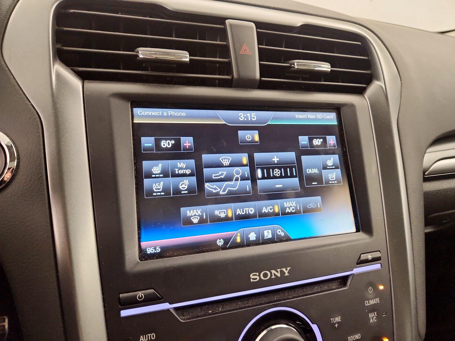 Thumbnail: 2015 Ford Fusion - 16