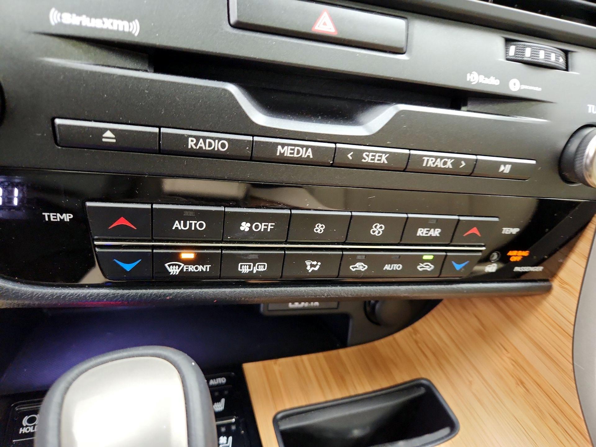 Thumbnail: 2021 Lexus RX - 17