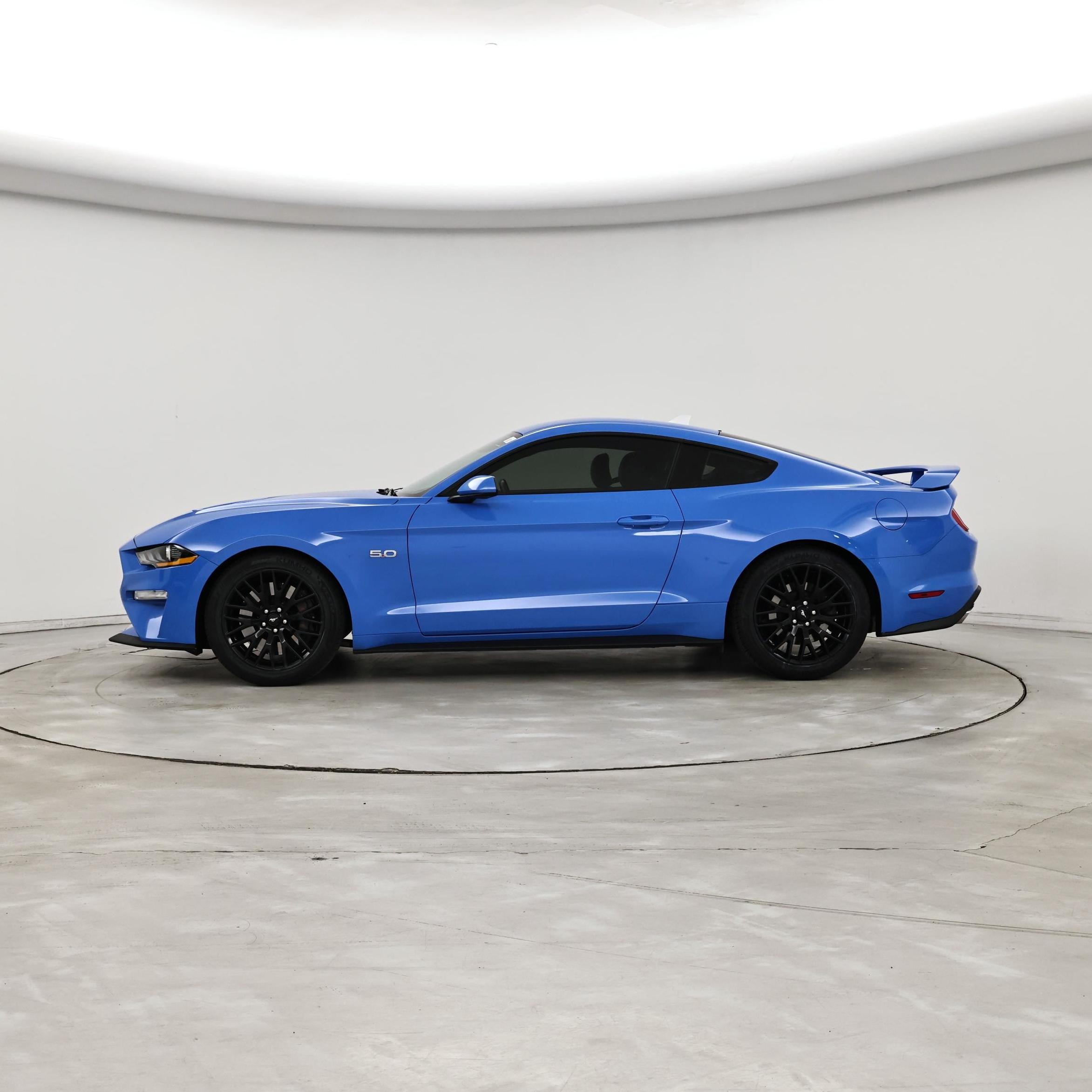 Thumbnail: 2022 Ford Mustang - 3