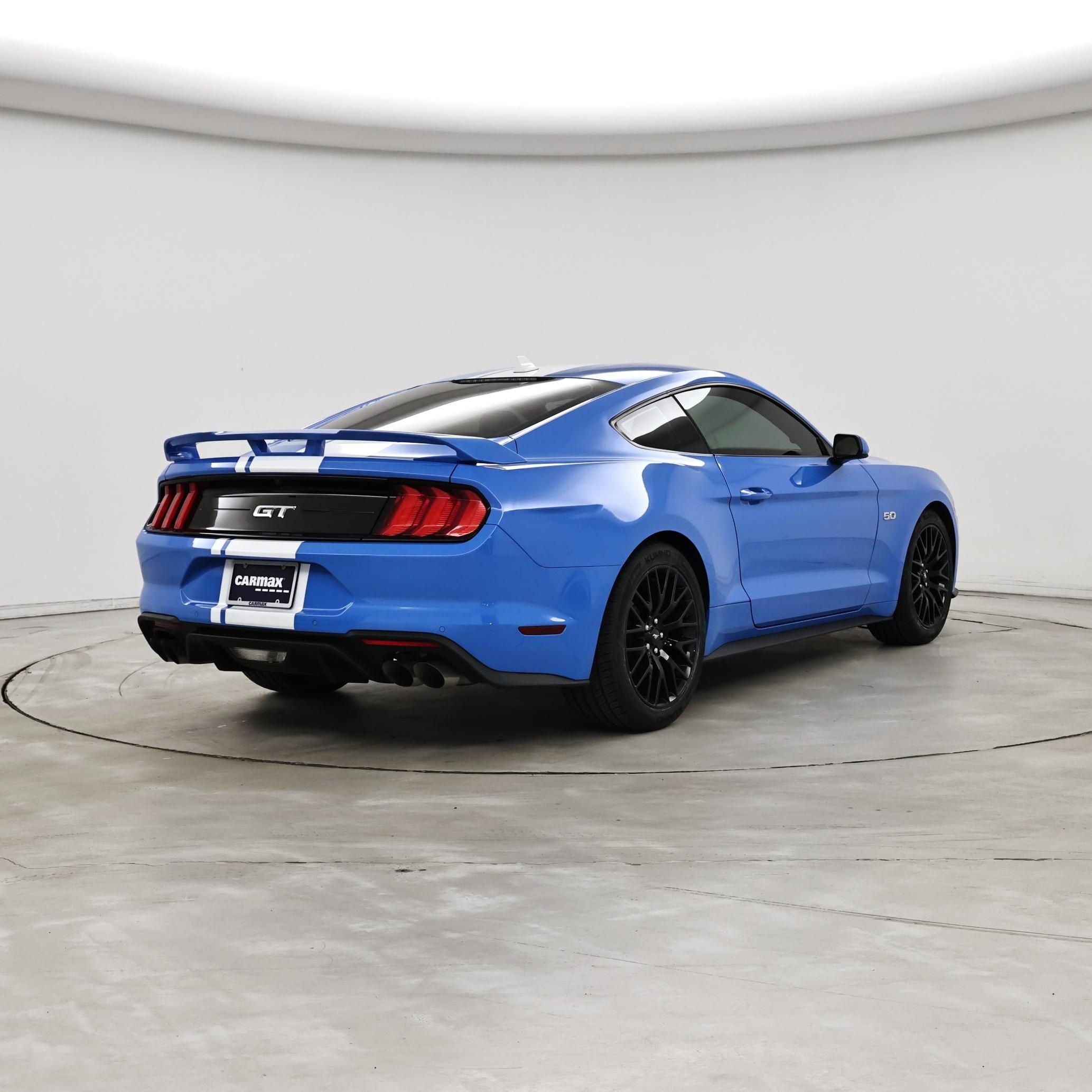 Thumbnail: 2022 Ford Mustang - 8