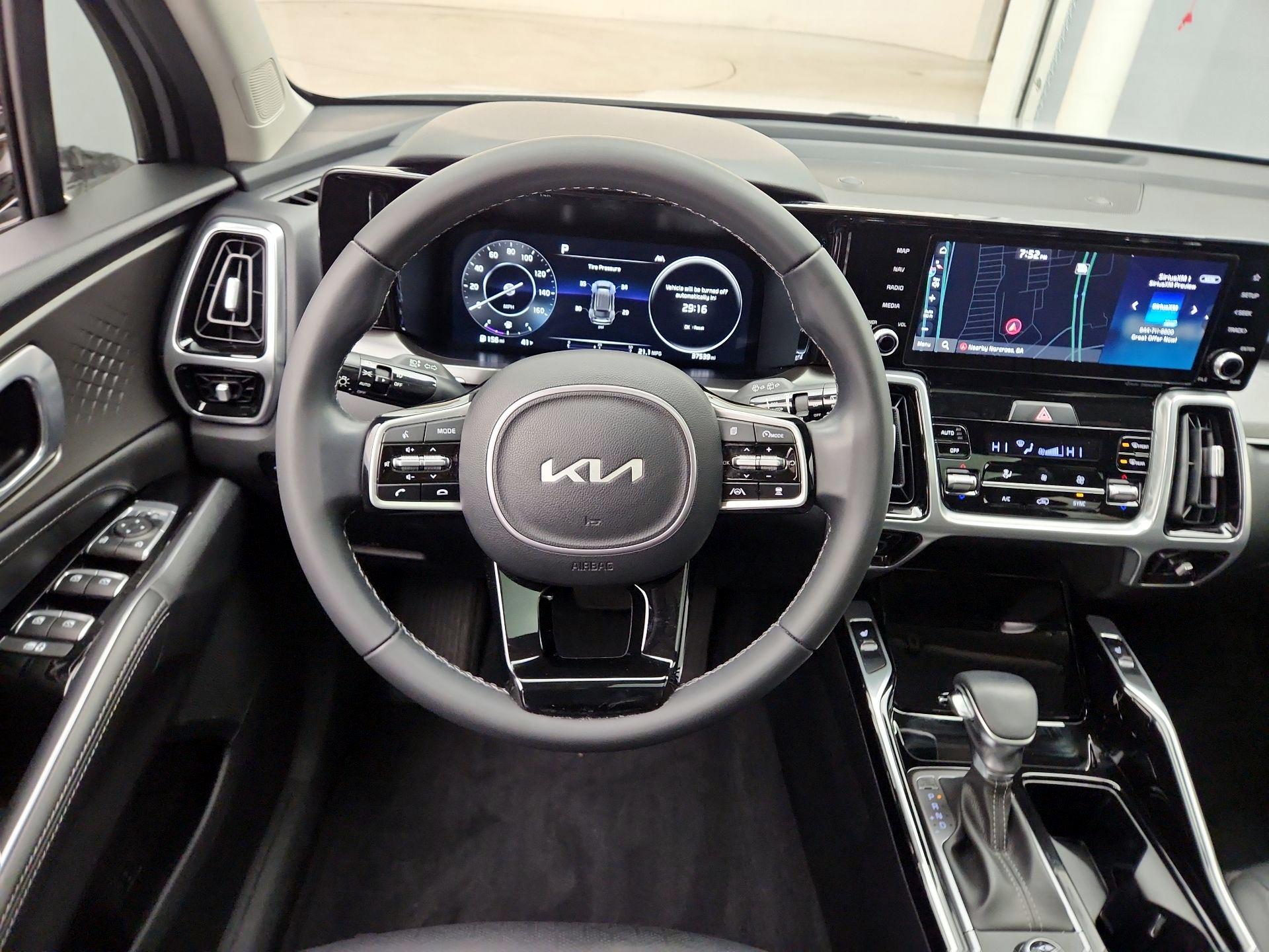 Thumbnail: 2023 Kia Sorento - 10