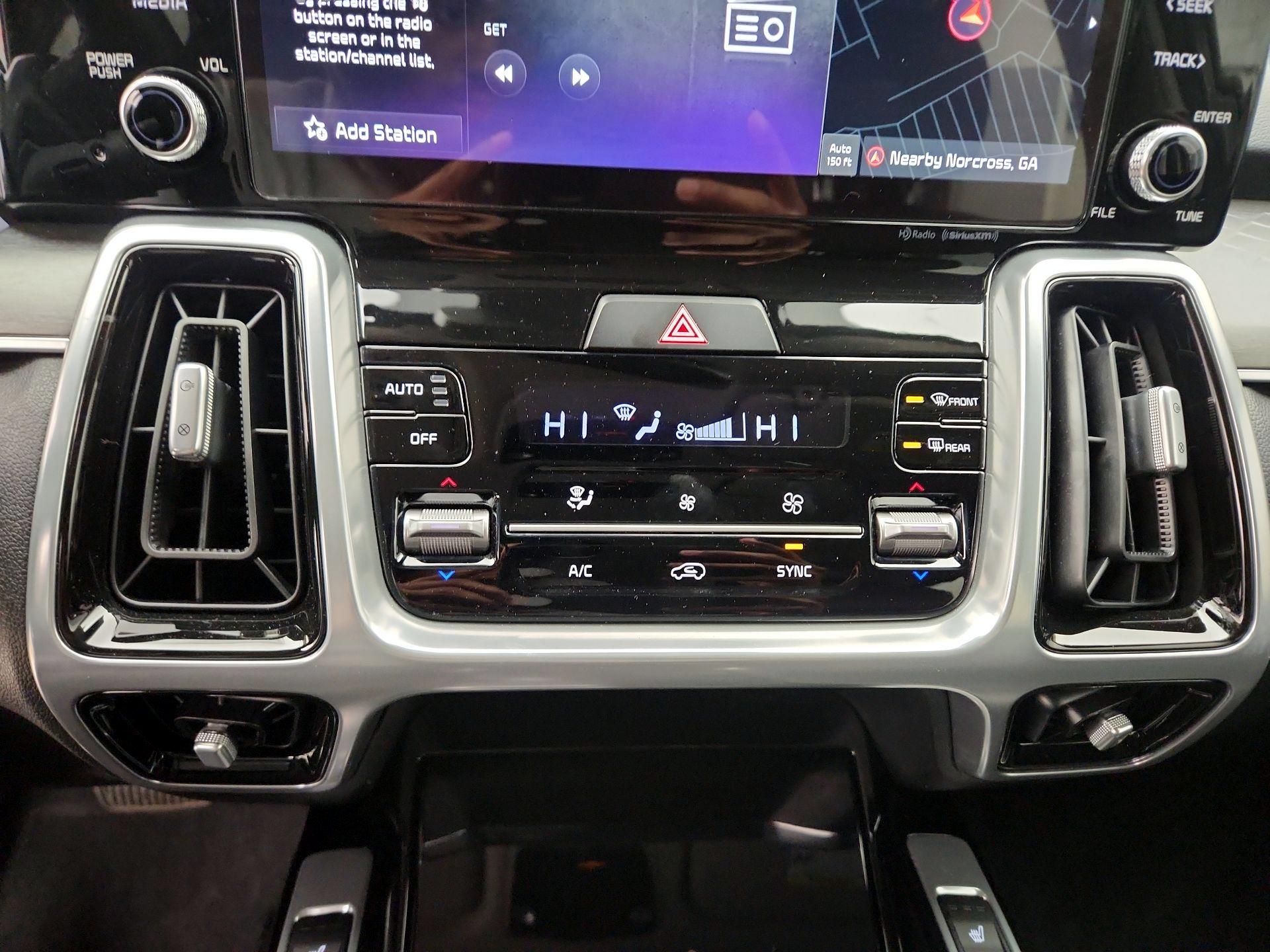 Thumbnail: 2023 Kia Sorento - 17