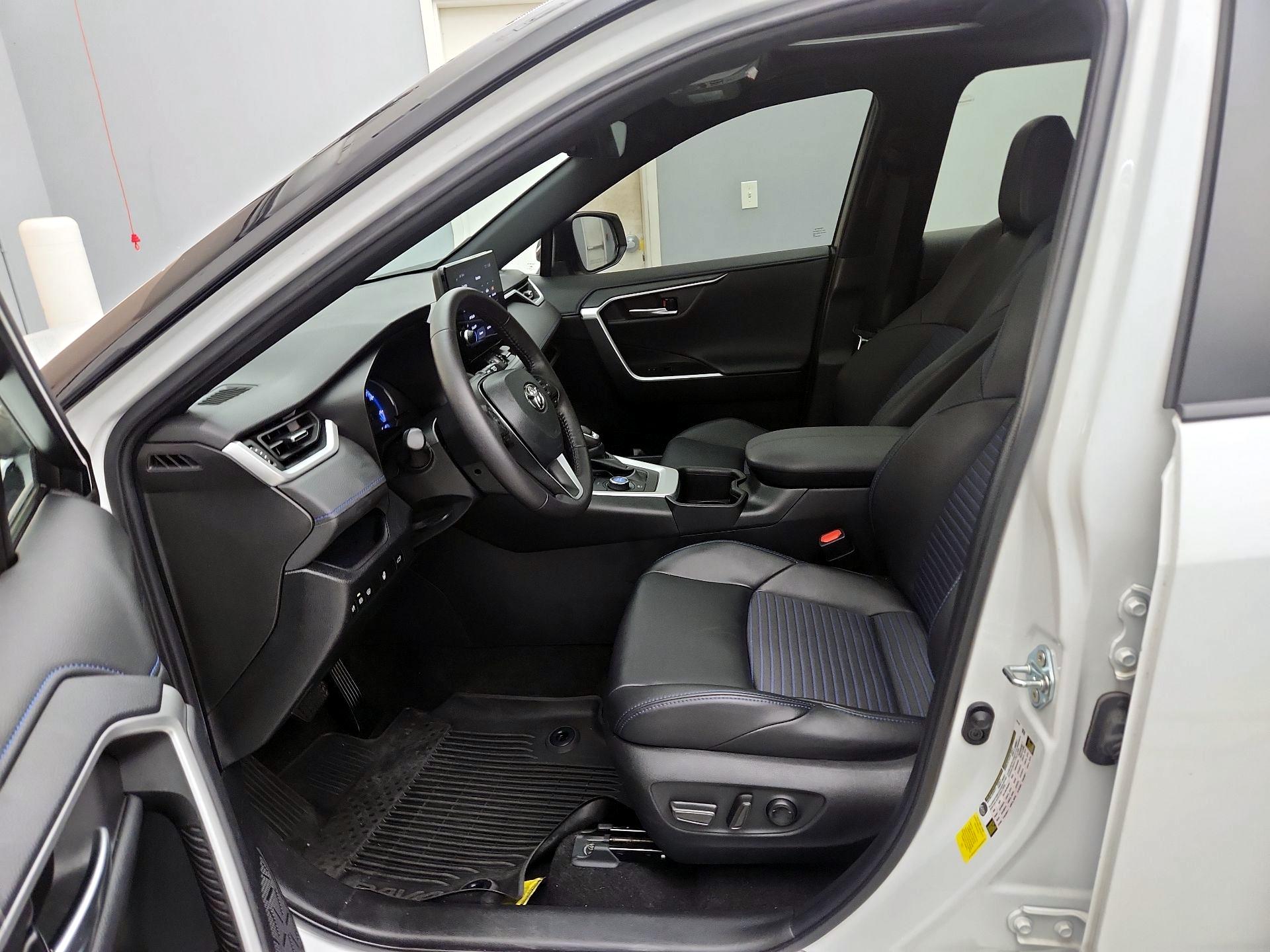 Thumbnail: 2023 Toyota RAV4 - 11