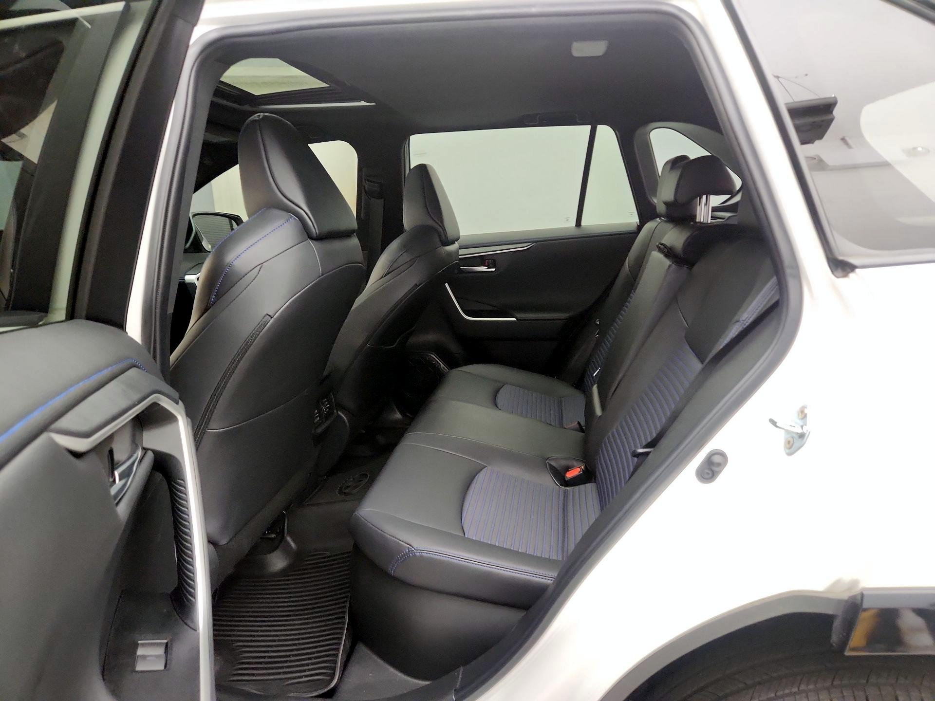 Thumbnail: 2023 Toyota RAV4 - 20