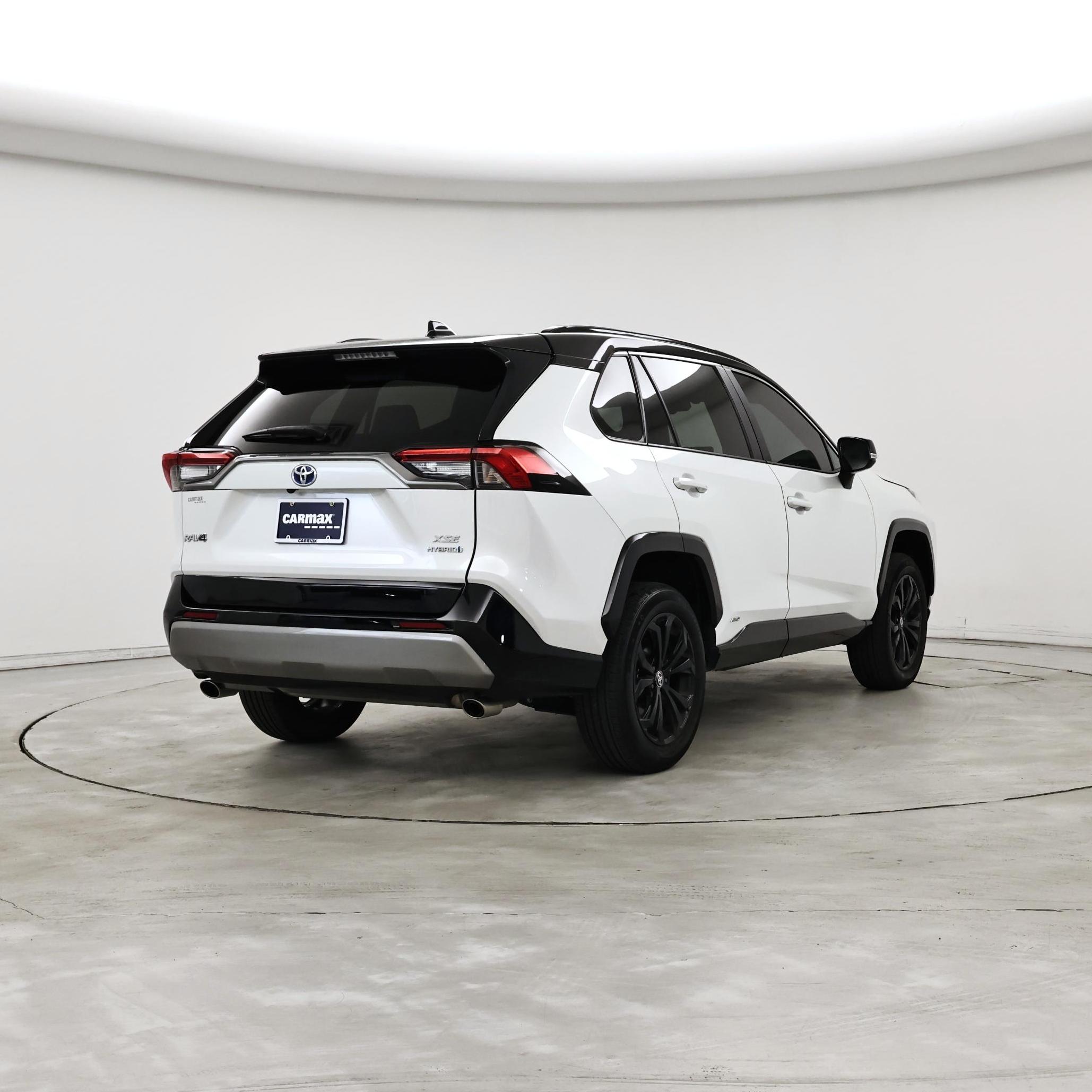 Thumbnail: 2023 Toyota RAV4 - 8