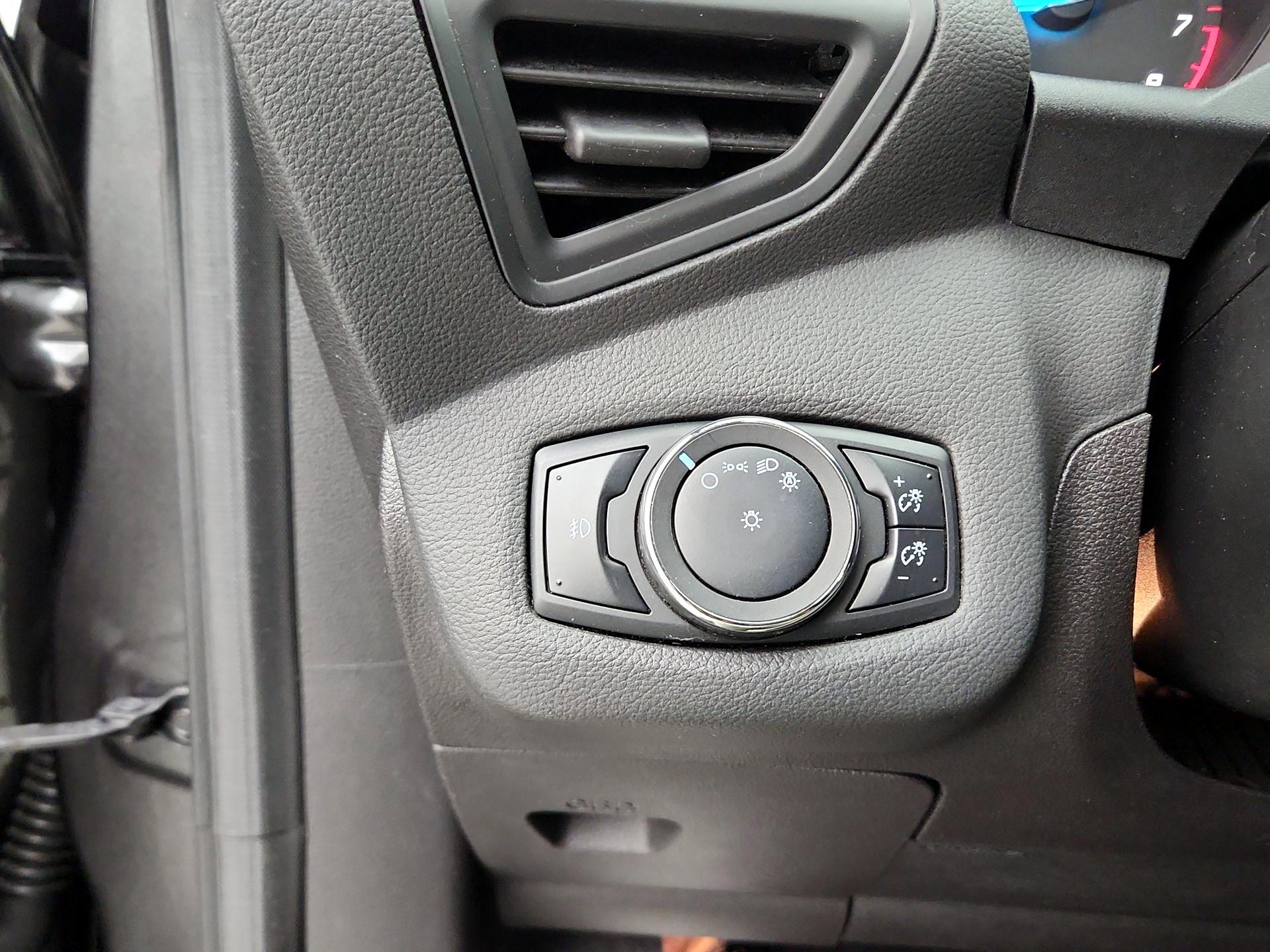 Thumbnail: 2015 Ford Escape - 13