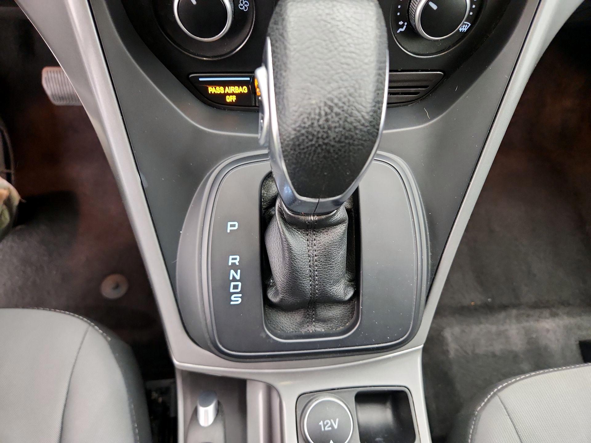 Thumbnail: 2015 Ford Escape - 17