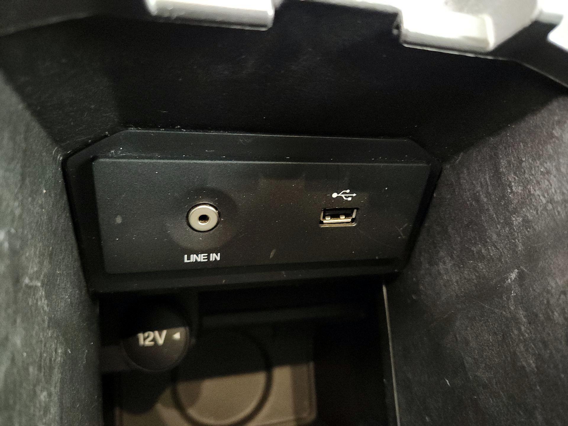 Thumbnail: 2015 Ford Escape - 18