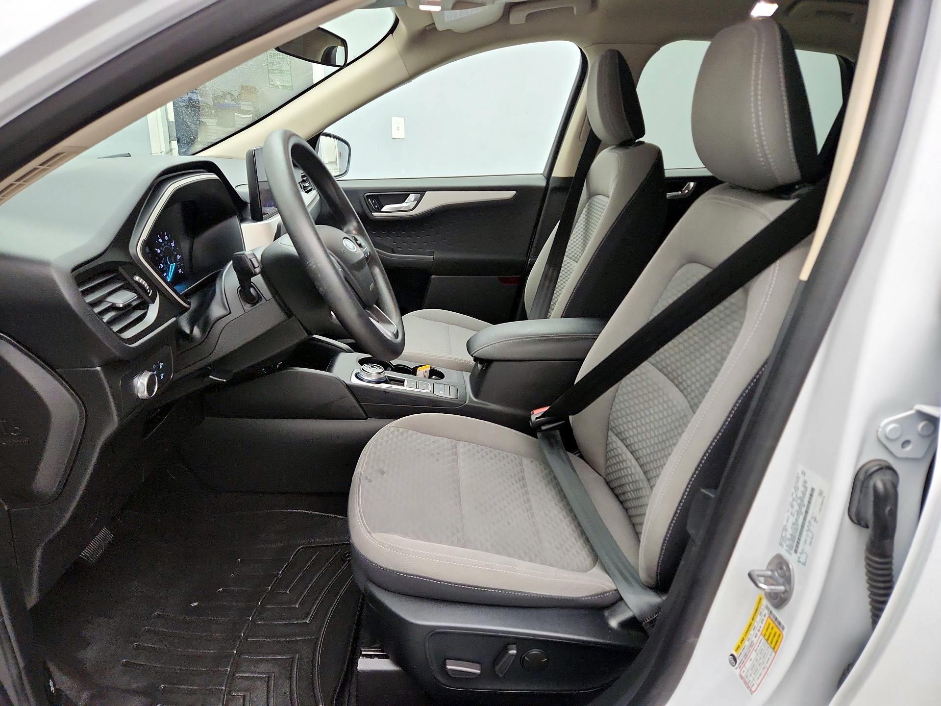 Thumbnail: 2020 Ford Escape - 11