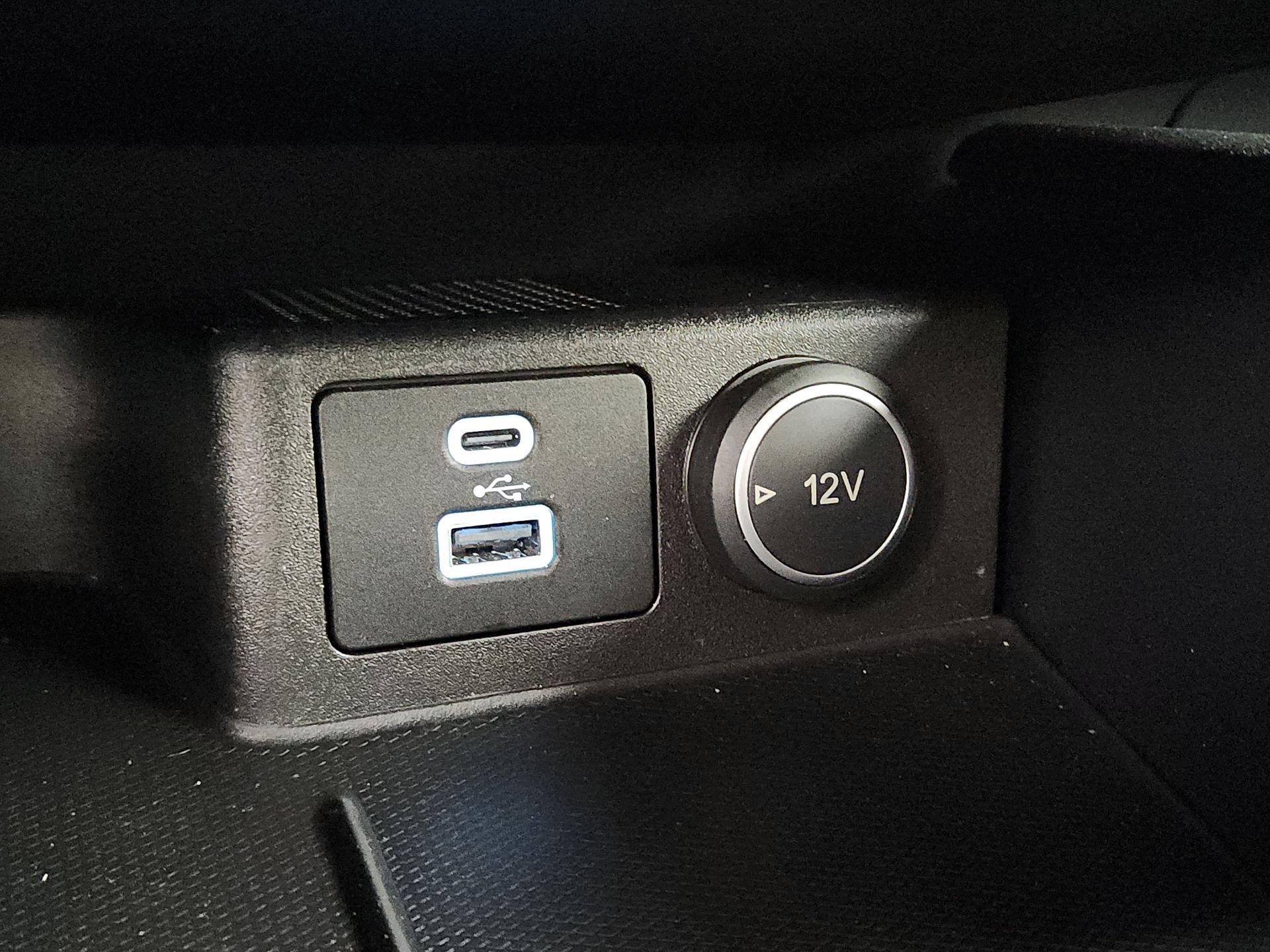 Thumbnail: 2020 Ford Escape - 18