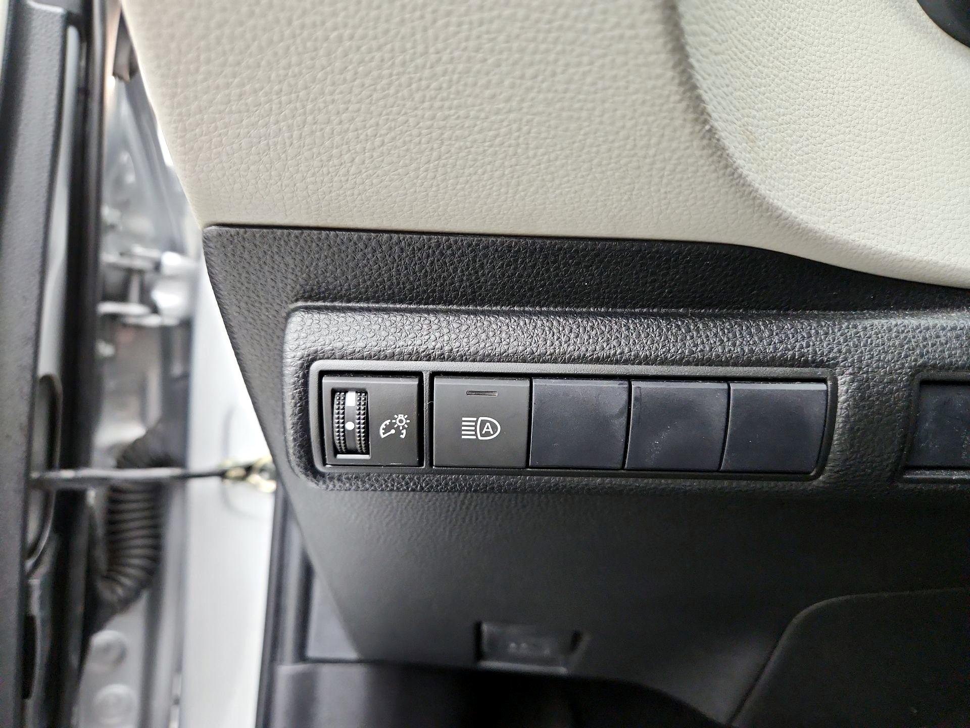 Thumbnail: 2021 Toyota Corolla - 13