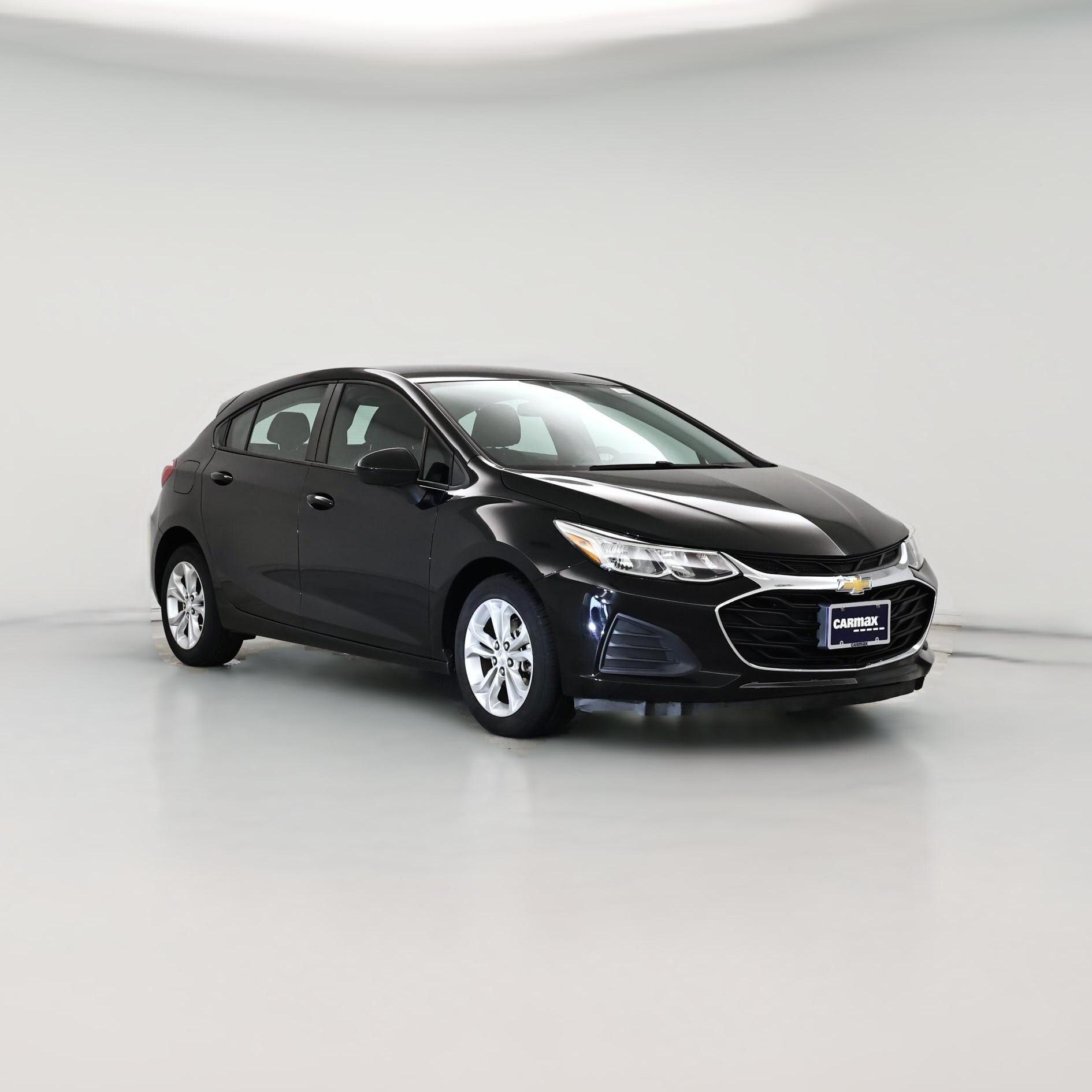 Thumbnail: 2019 Chevrolet Cruze - 1