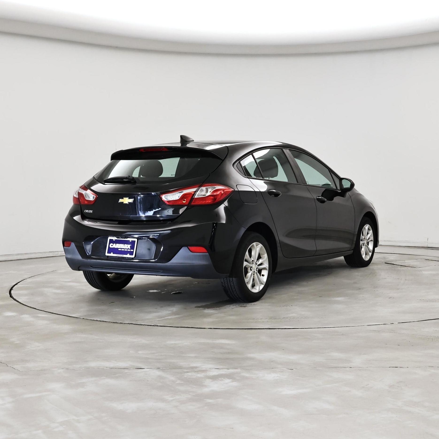 Thumbnail: 2019 Chevrolet Cruze - 8