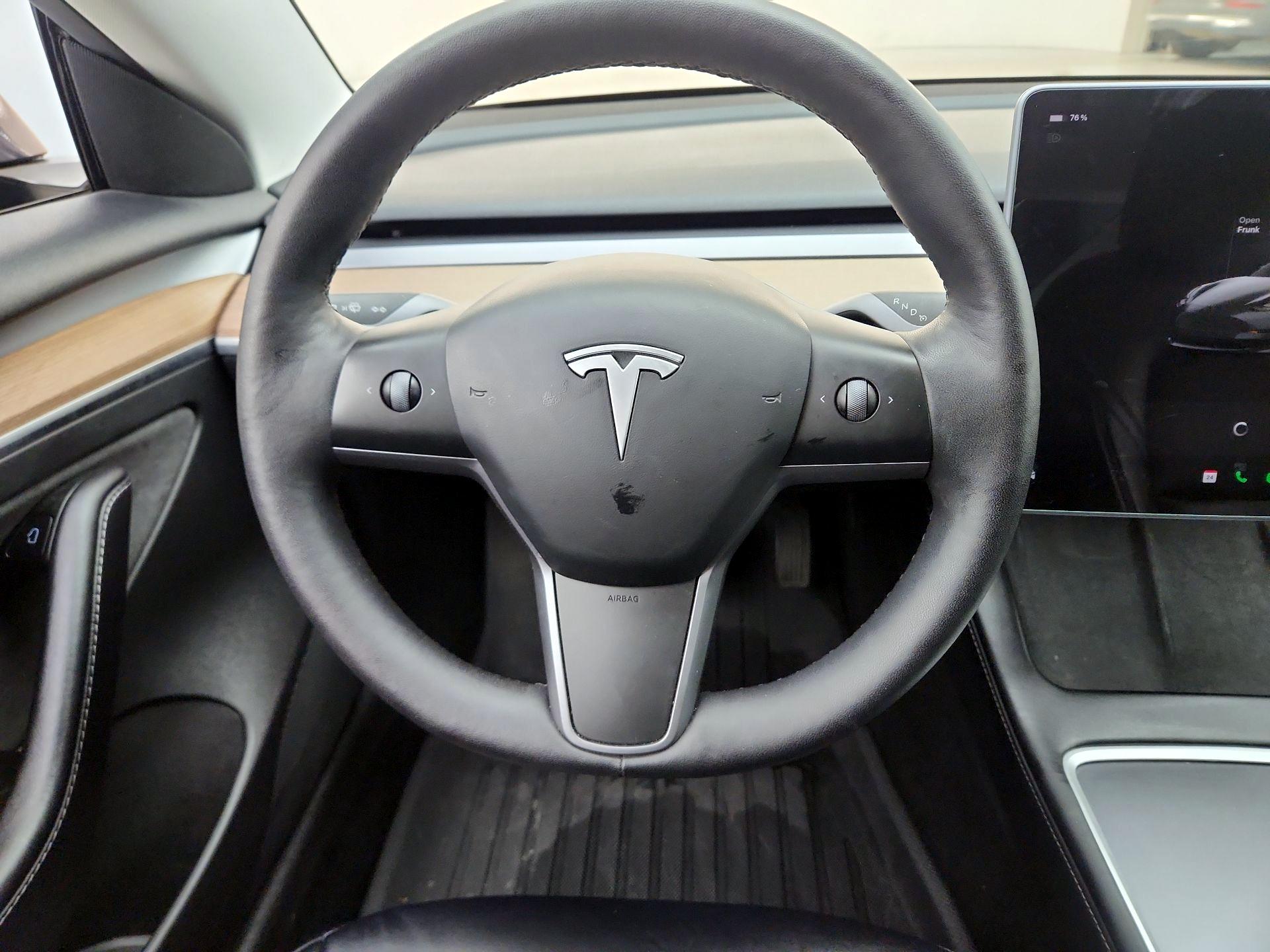 Thumbnail: 2023 Tesla Model 3 - 10