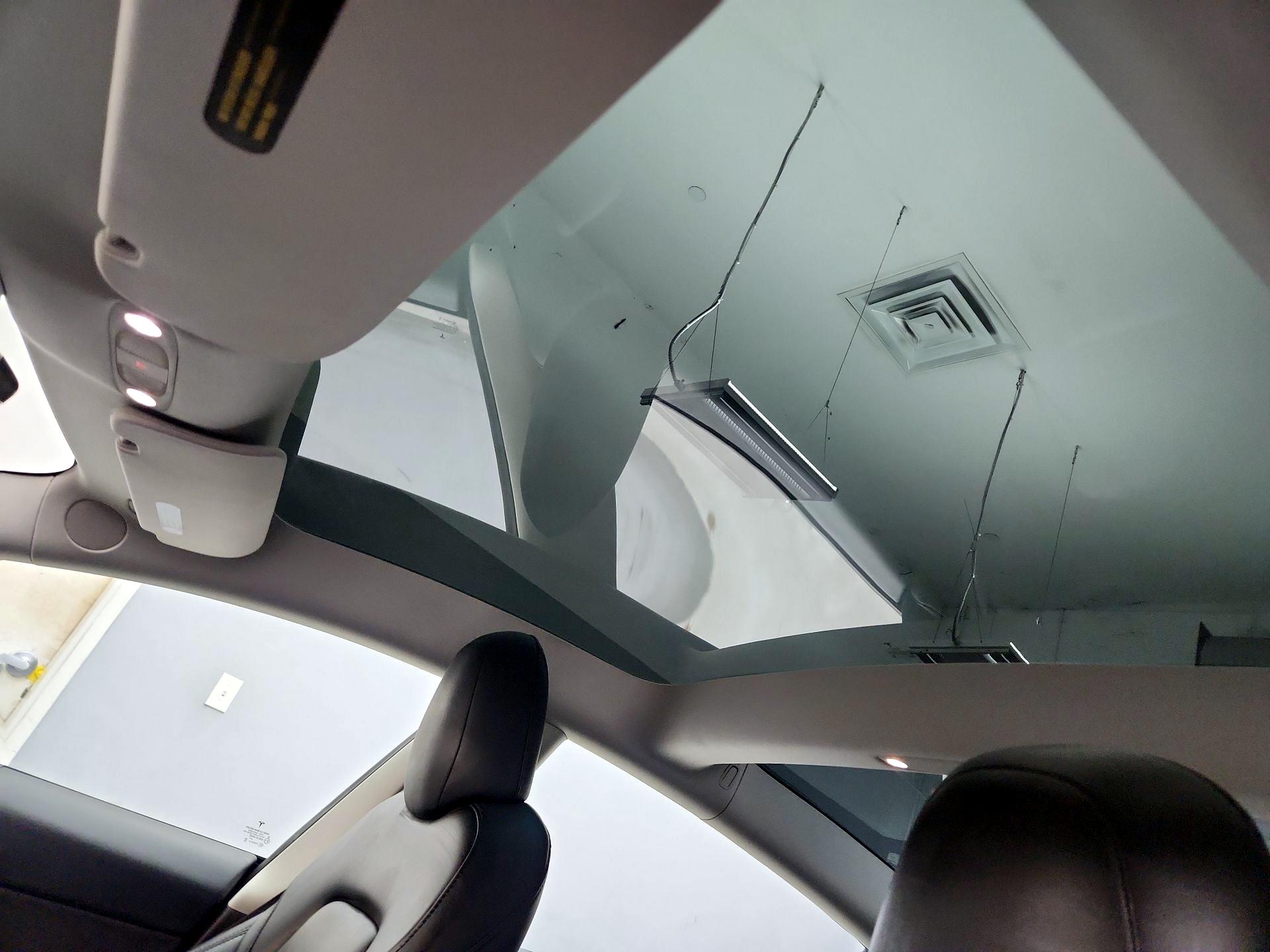 Thumbnail: 2023 Tesla Model 3 - 18