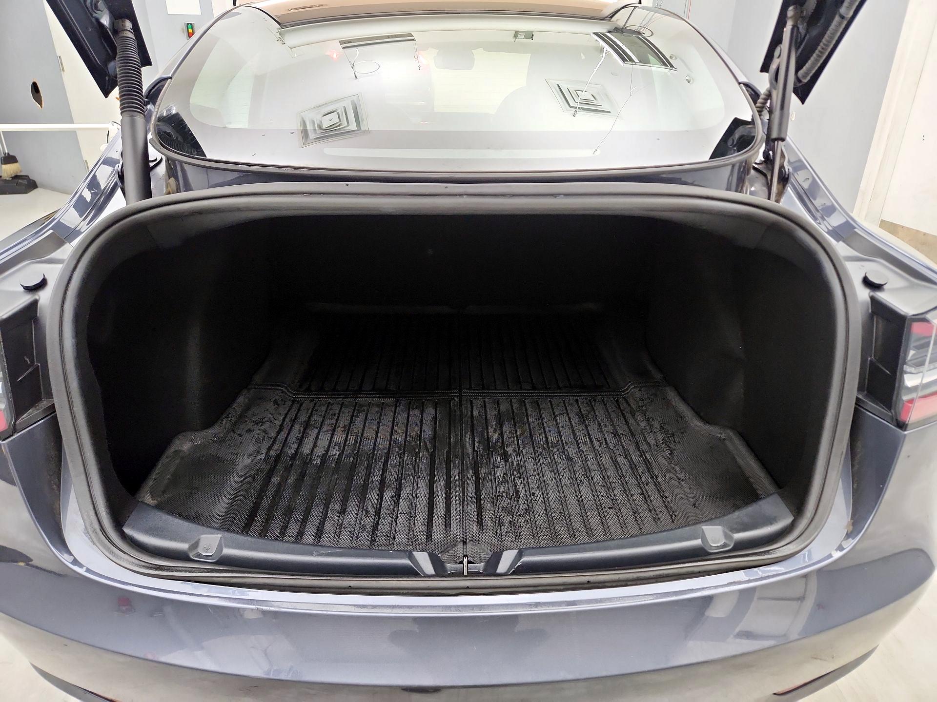 Thumbnail: 2023 Tesla Model 3 - 20