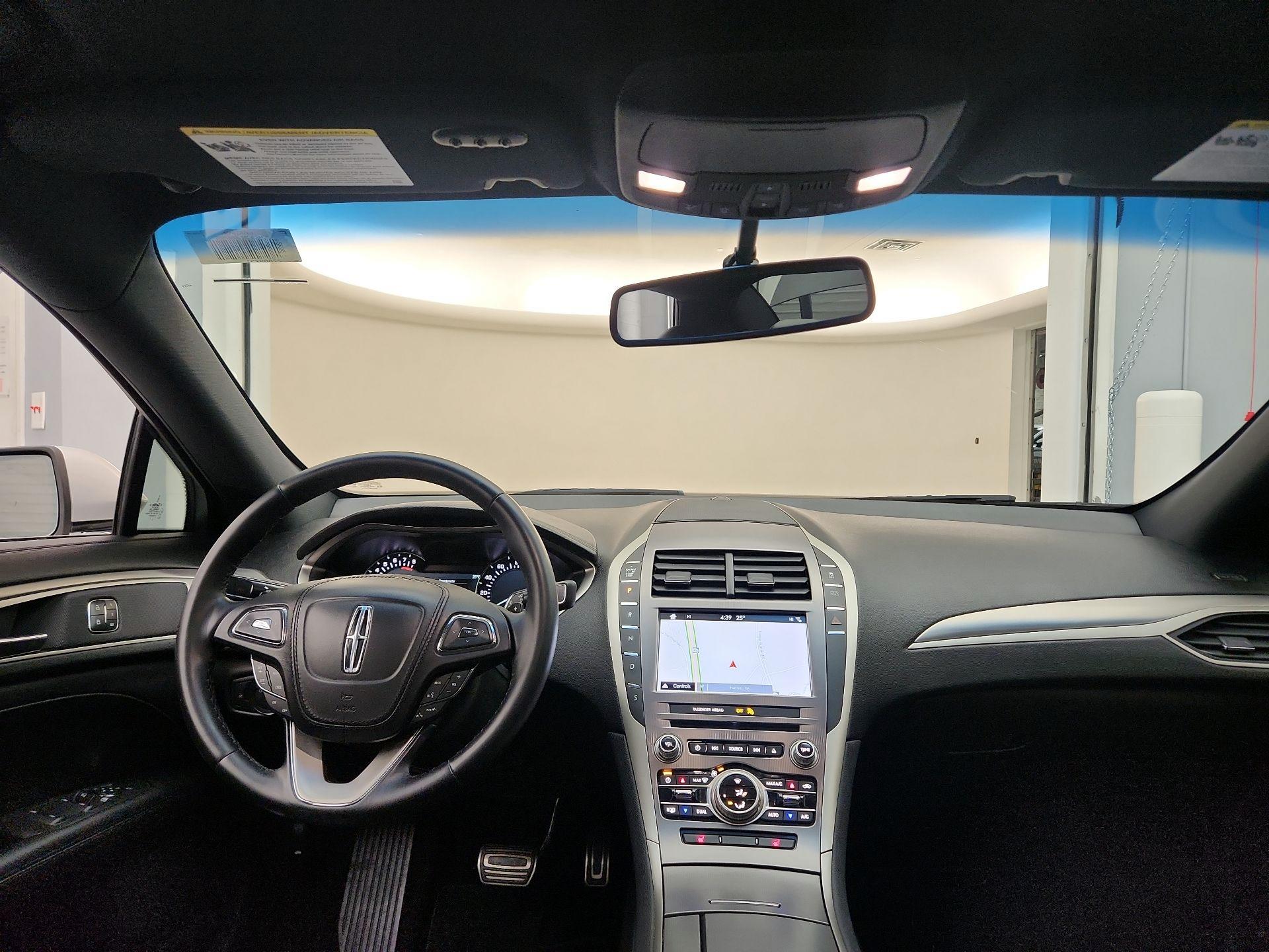 Thumbnail: 2018 Lincoln MKZ - 9