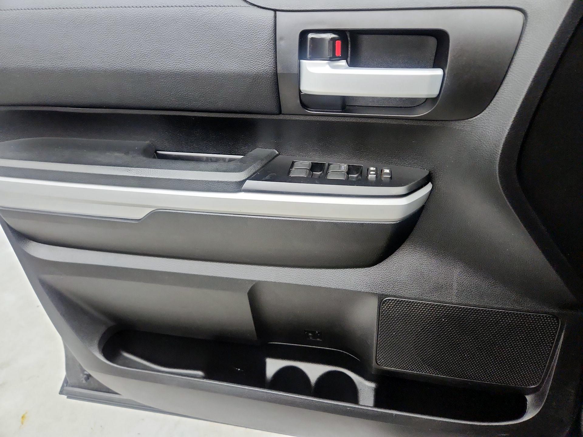 Thumbnail: 2021 Toyota Tundra - 12