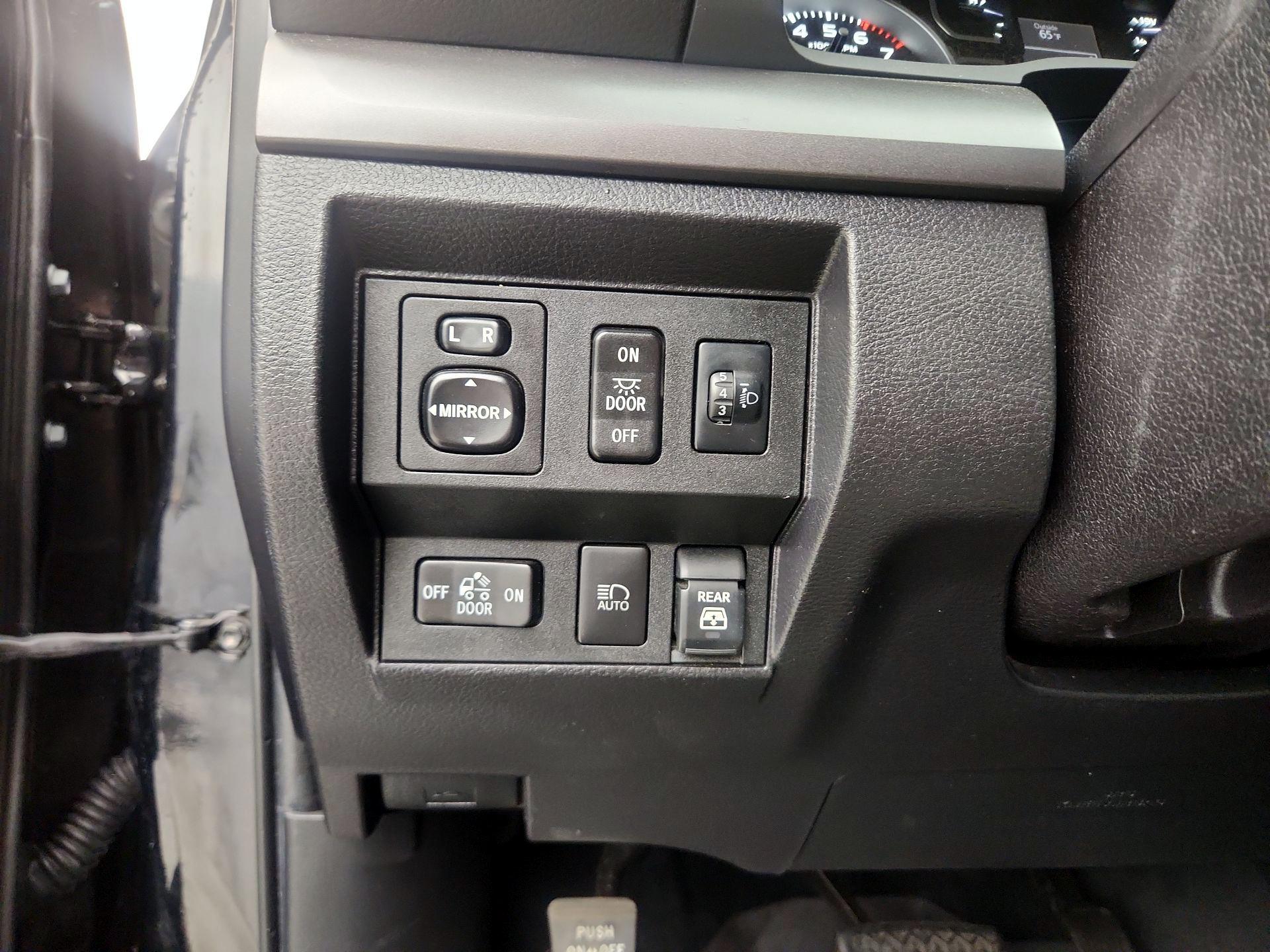 Thumbnail: 2021 Toyota Tundra - 13