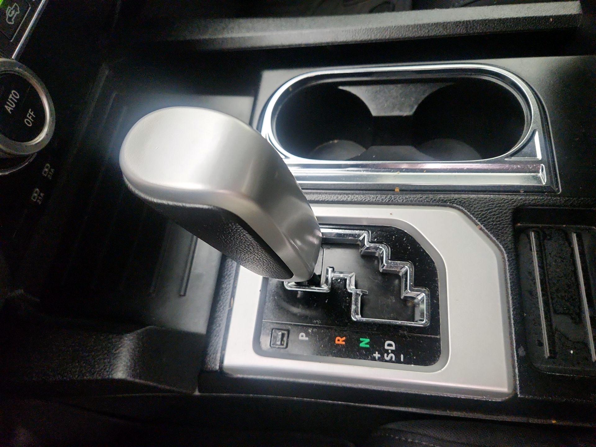 Thumbnail: 2021 Toyota Tundra - 18