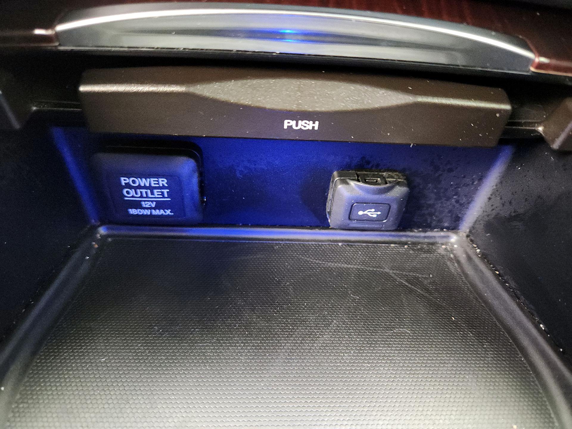 Thumbnail: 2015 Acura TLX - 18