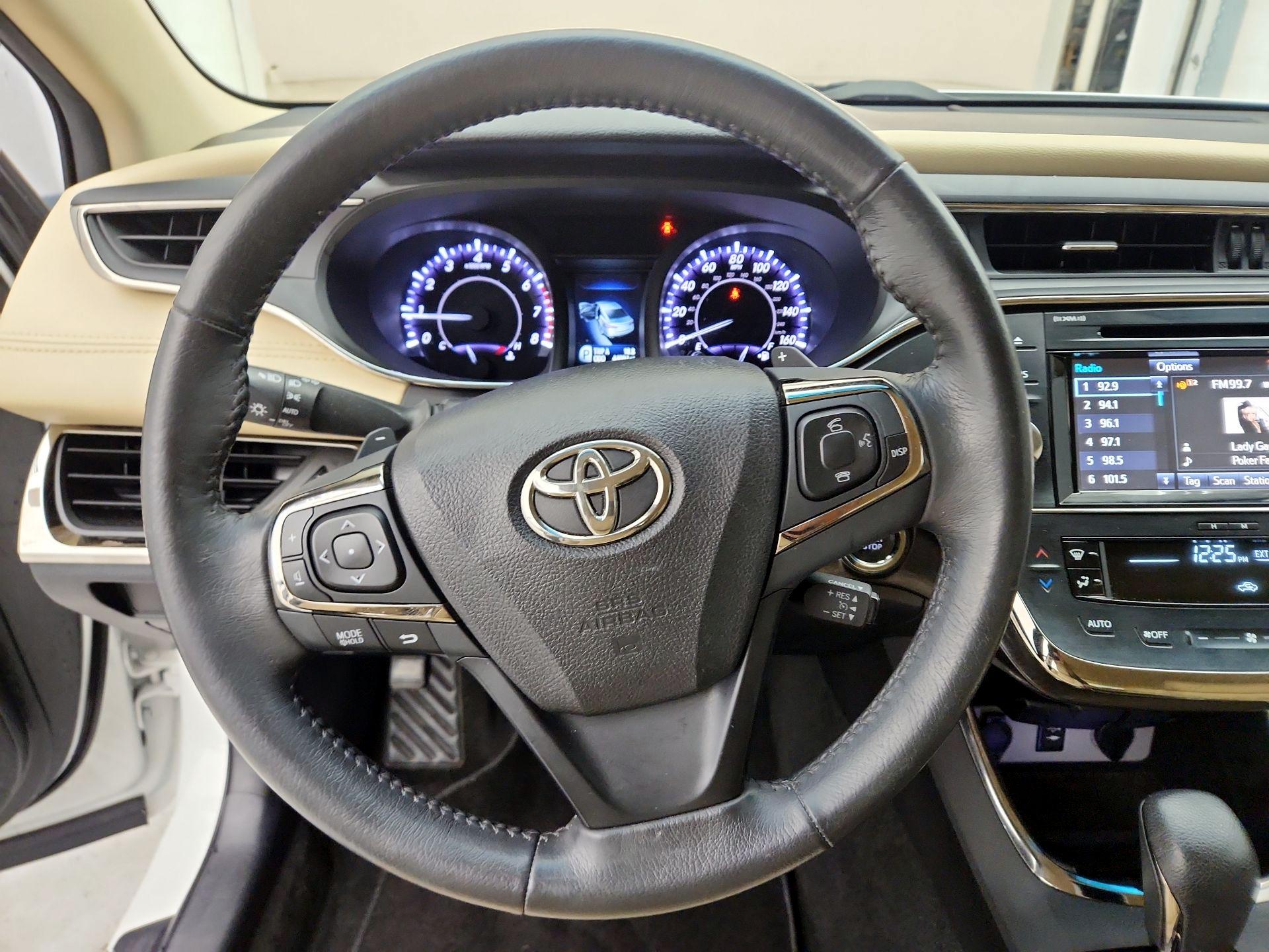 Thumbnail: 2016 Toyota Avalon - 10