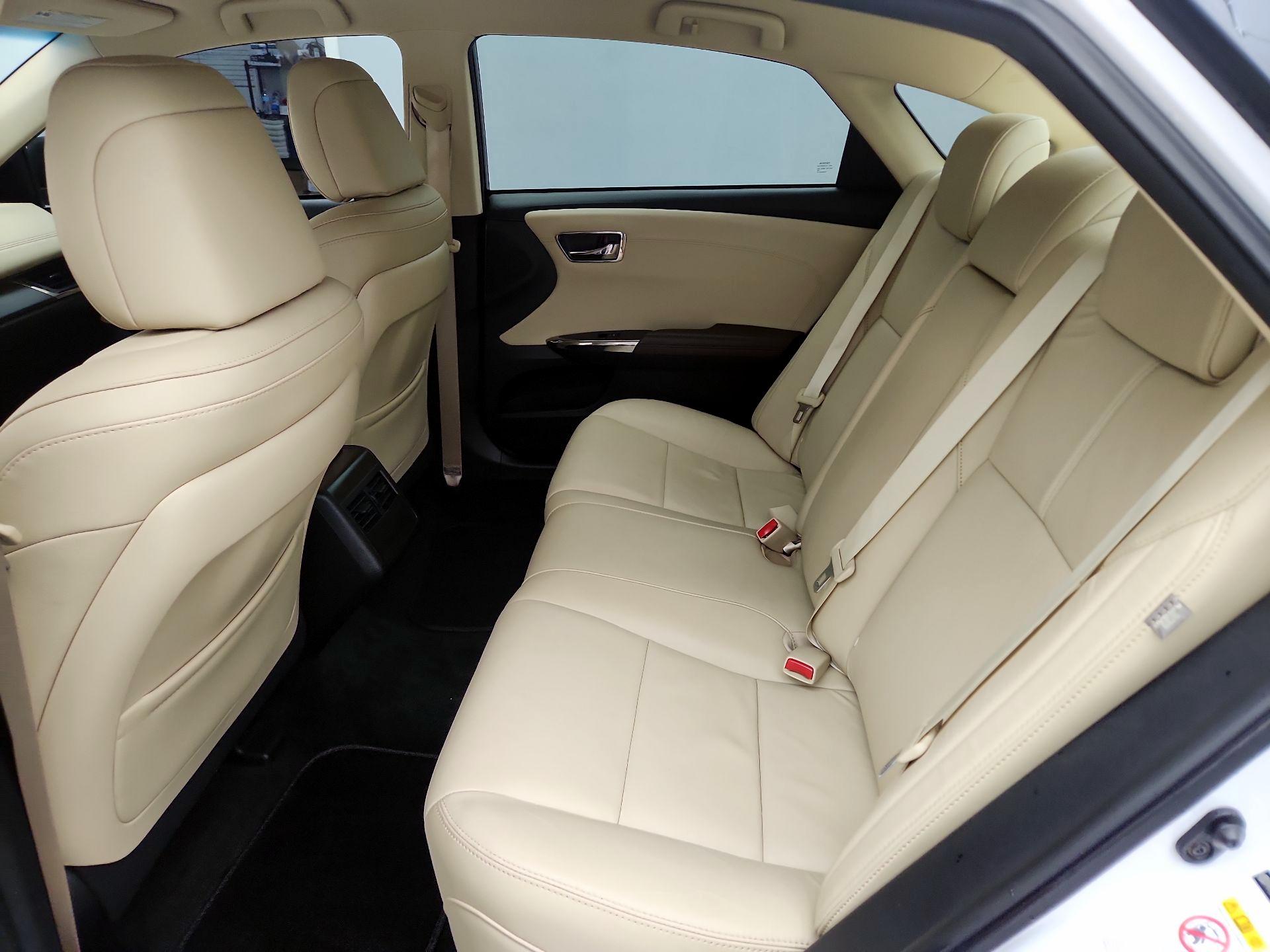 Thumbnail: 2016 Toyota Avalon - 19