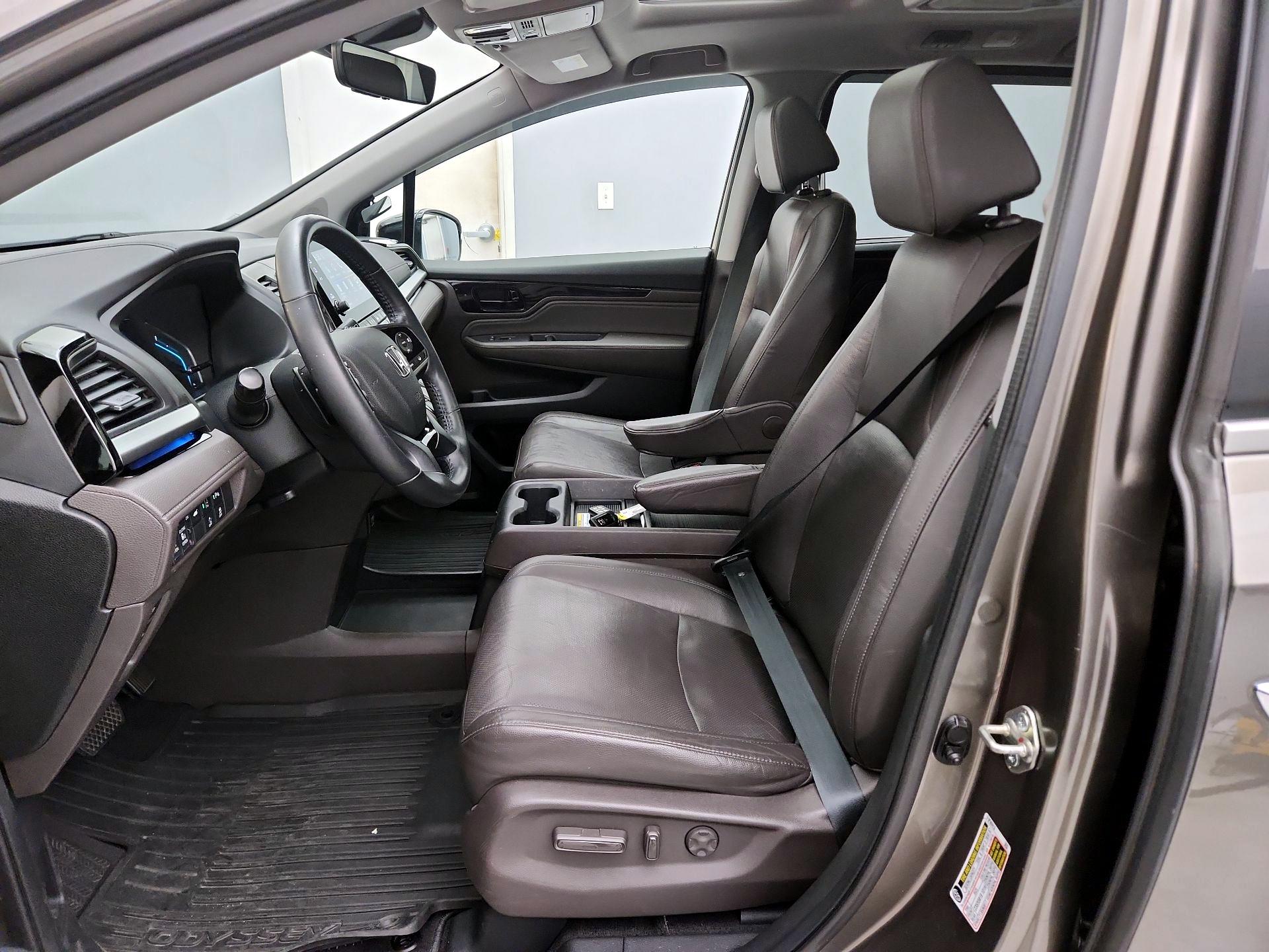 Thumbnail: 2018 Honda Odyssey - 11