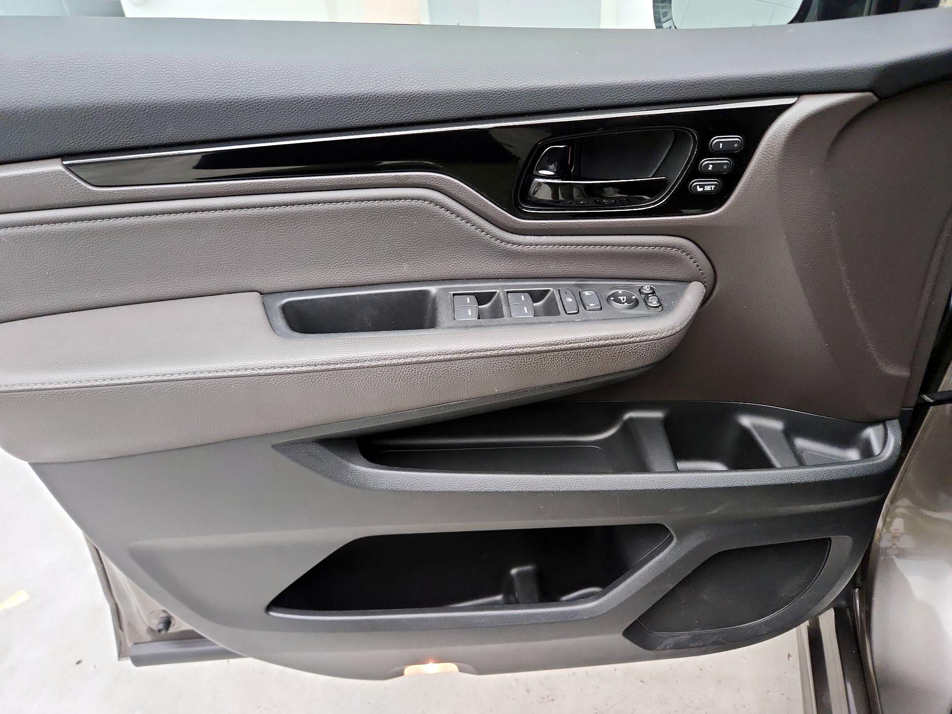 Thumbnail: 2018 Honda Odyssey - 12