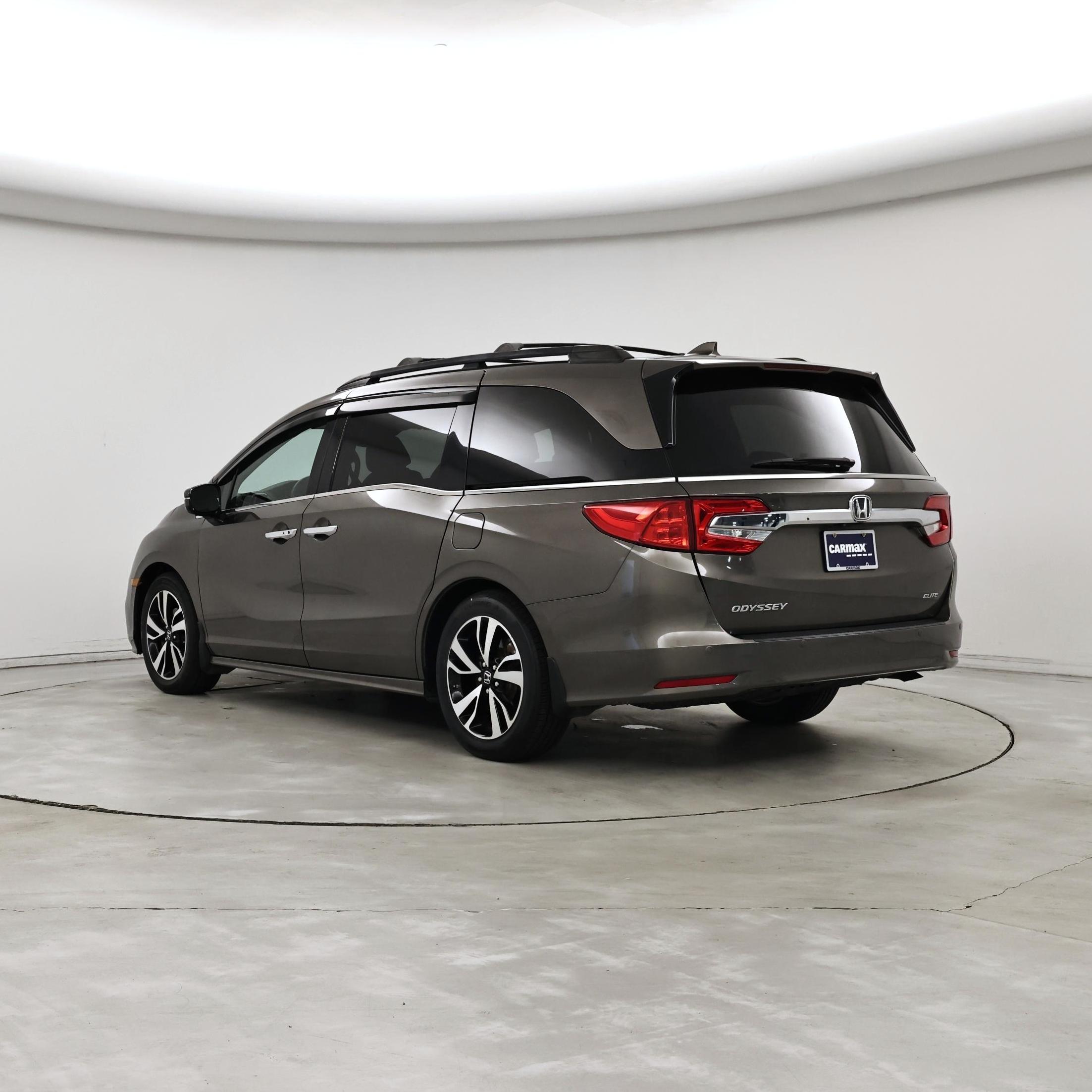 Thumbnail: 2018 Honda Odyssey - 2