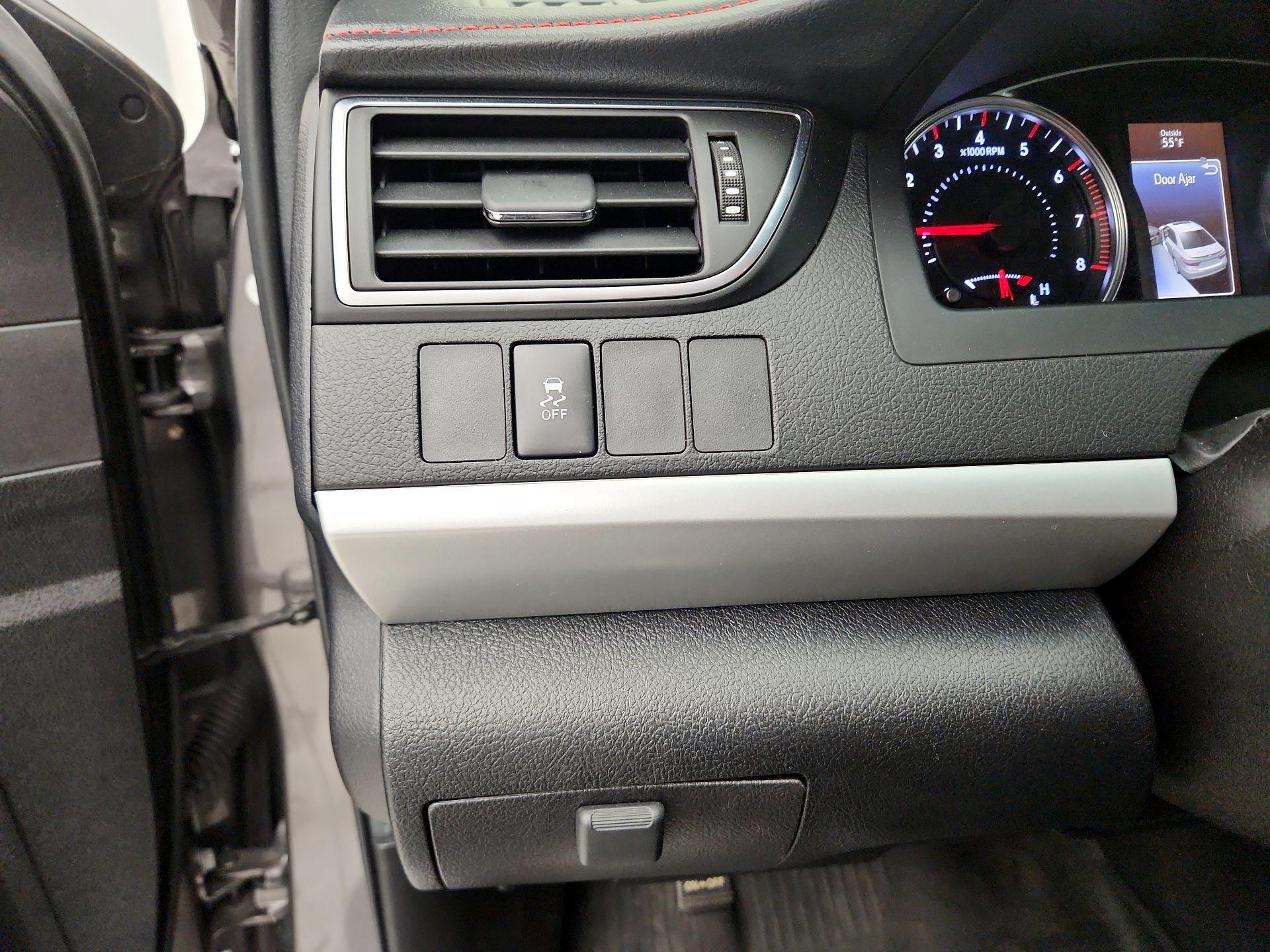 Thumbnail: 2017 Toyota Camry - 13