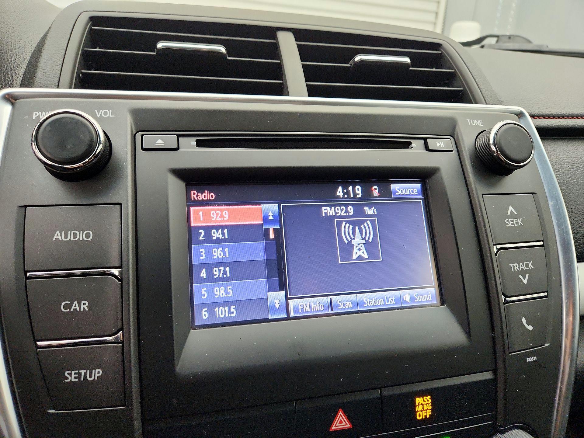 Thumbnail: 2017 Toyota Camry - 15