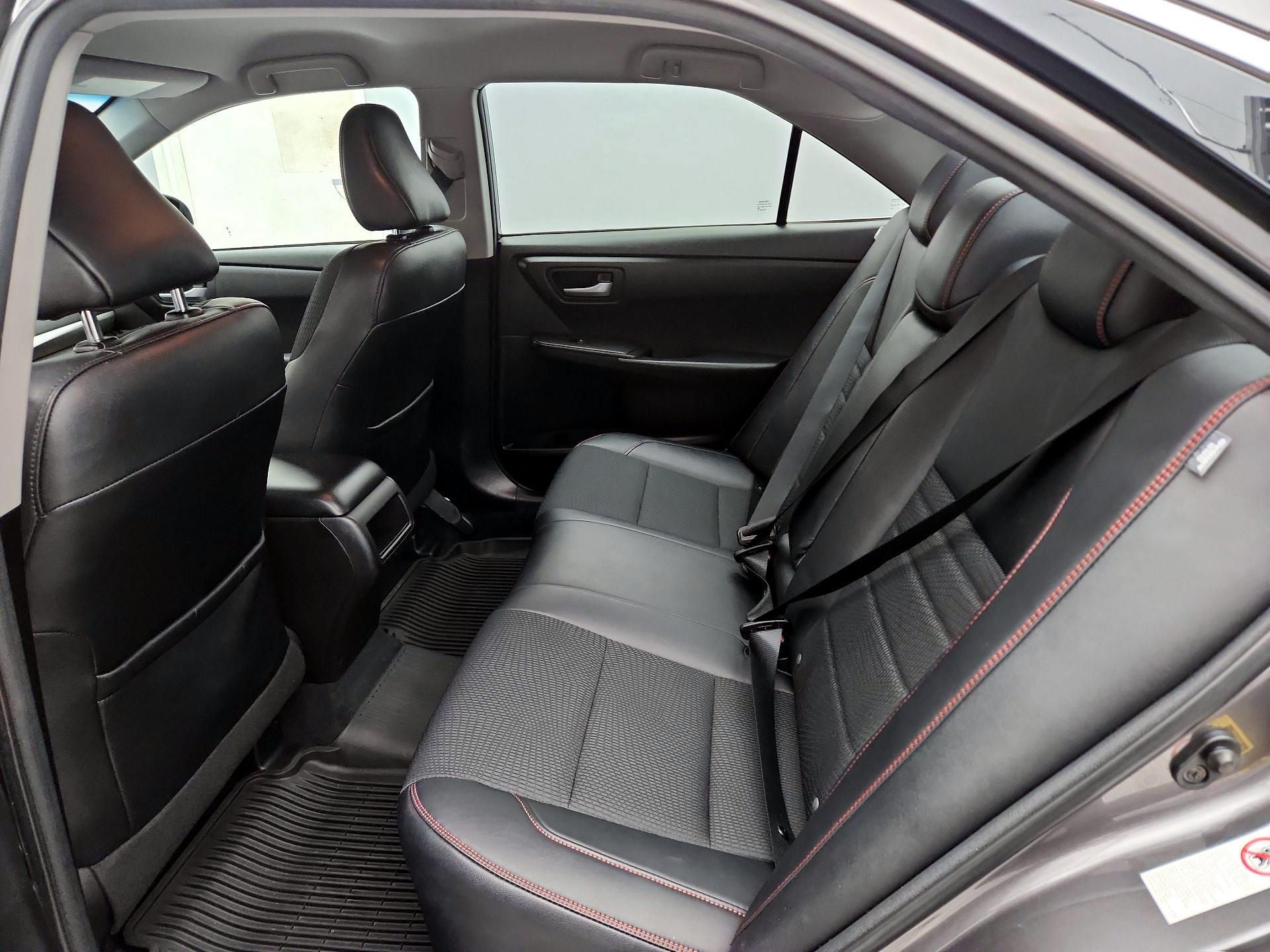 Thumbnail: 2017 Toyota Camry - 19