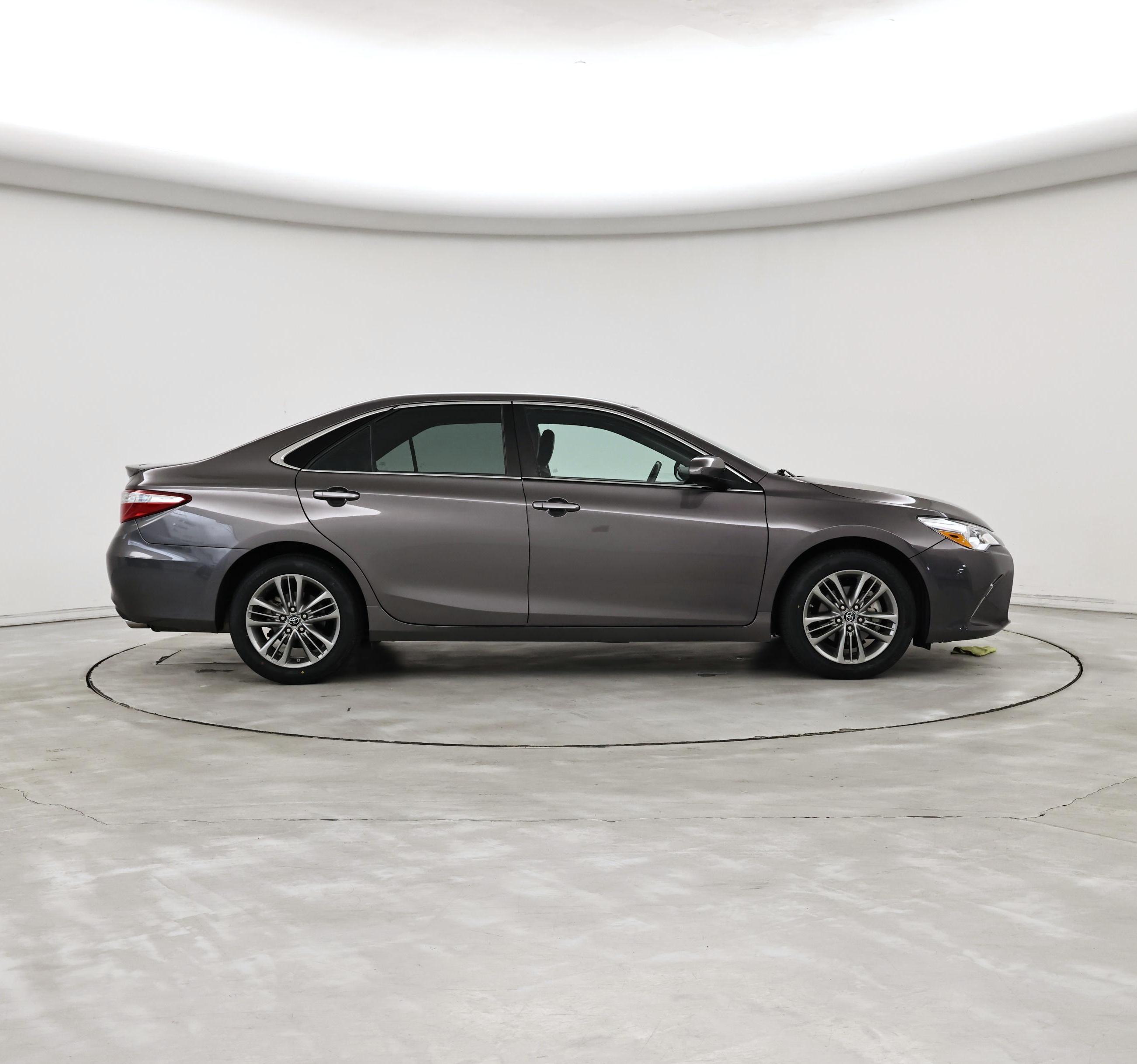 Thumbnail: 2017 Toyota Camry - 7