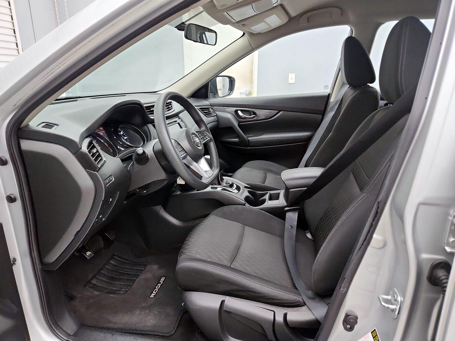 Thumbnail: 2018 Nissan Rogue - 11