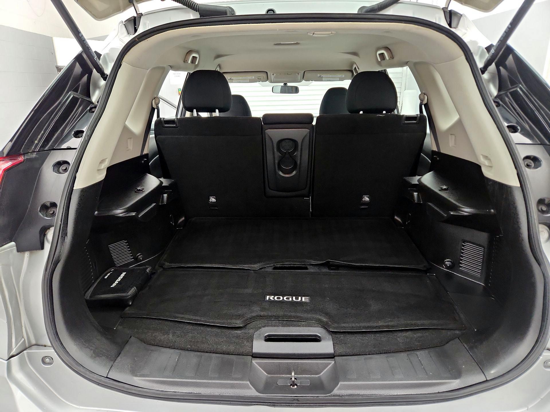 Thumbnail: 2018 Nissan Rogue - 20