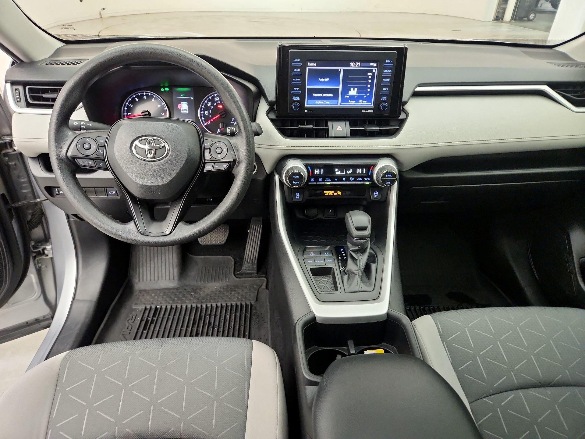 Thumbnail: 2022 Toyota RAV4 - 9