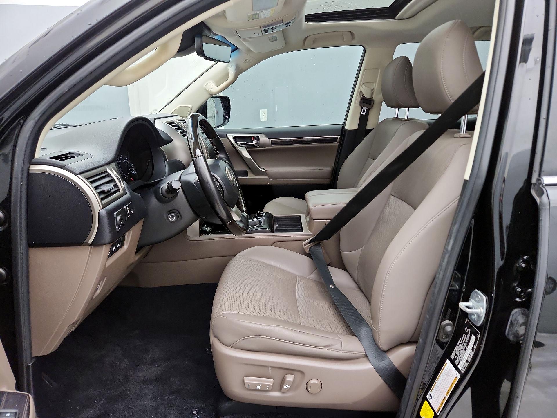 Thumbnail: 2020 Lexus GX - 11