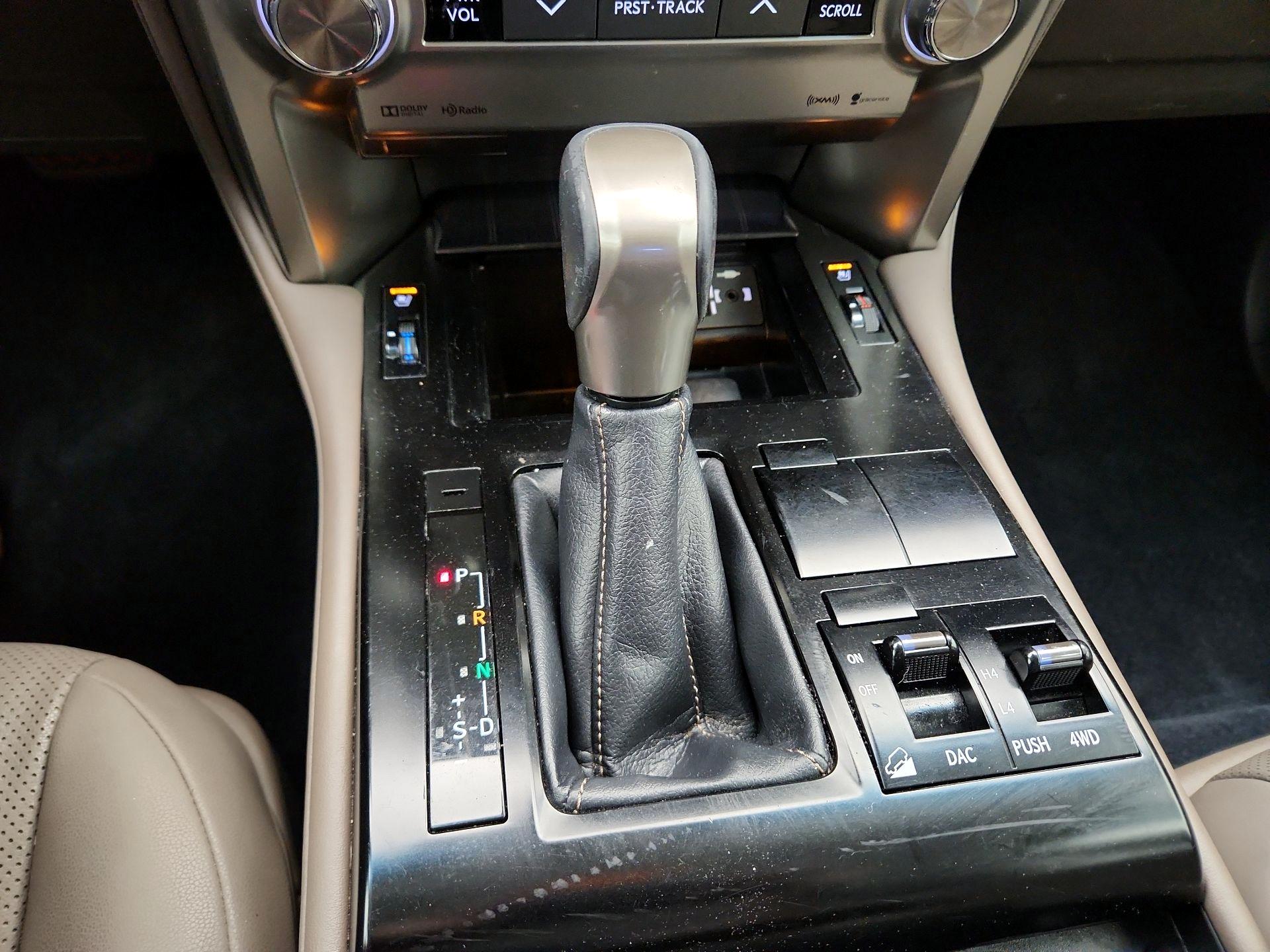 Thumbnail: 2020 Lexus GX - 18