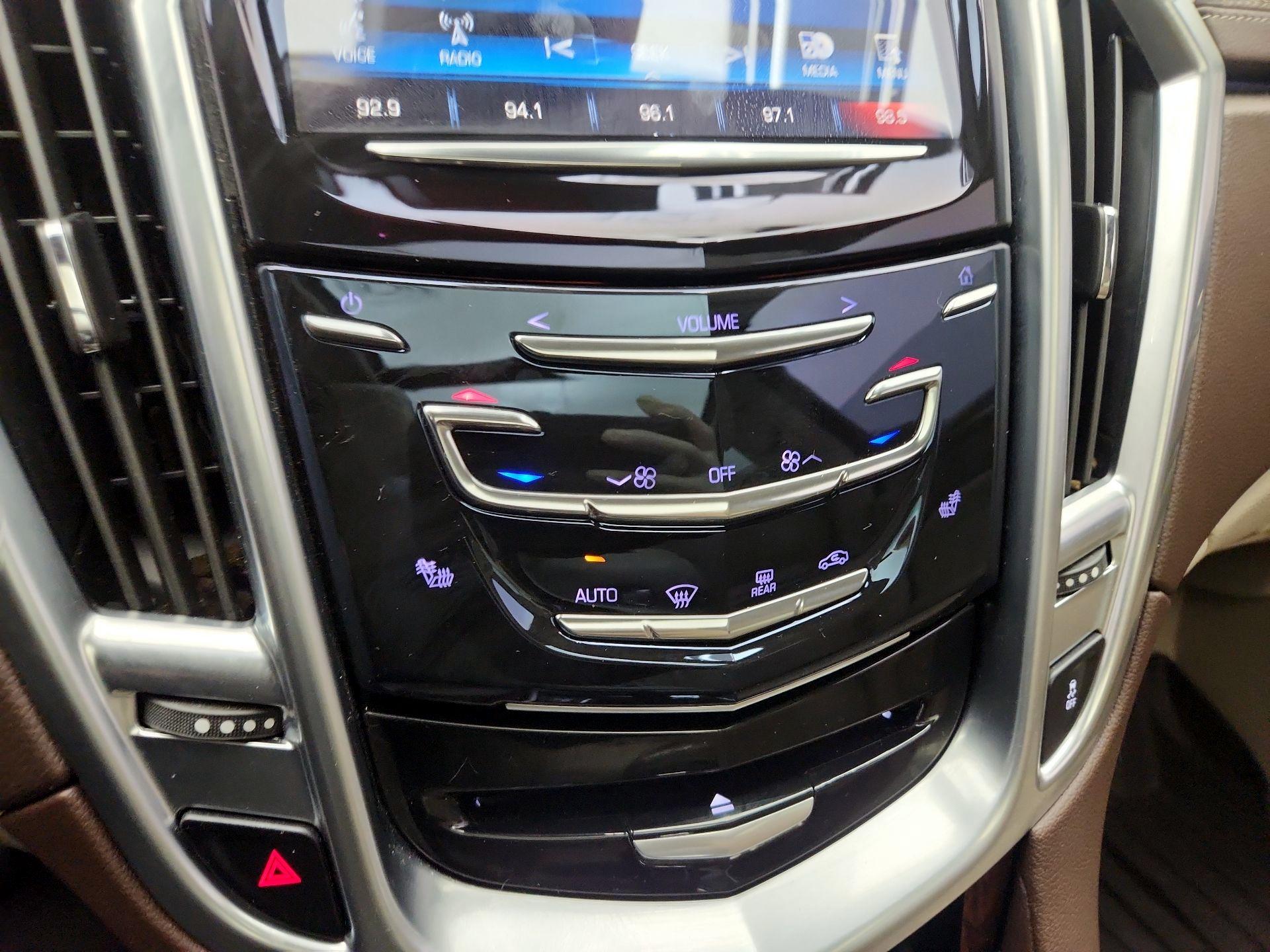 Thumbnail: 2016 Cadillac SRX - 17