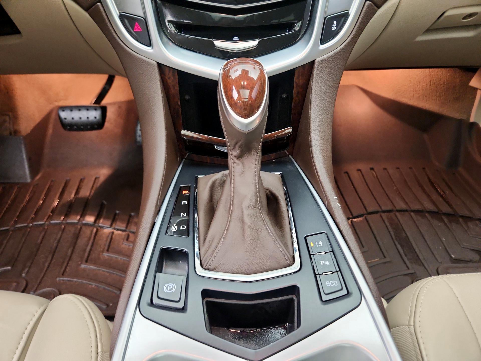 Thumbnail: 2016 Cadillac SRX - 18