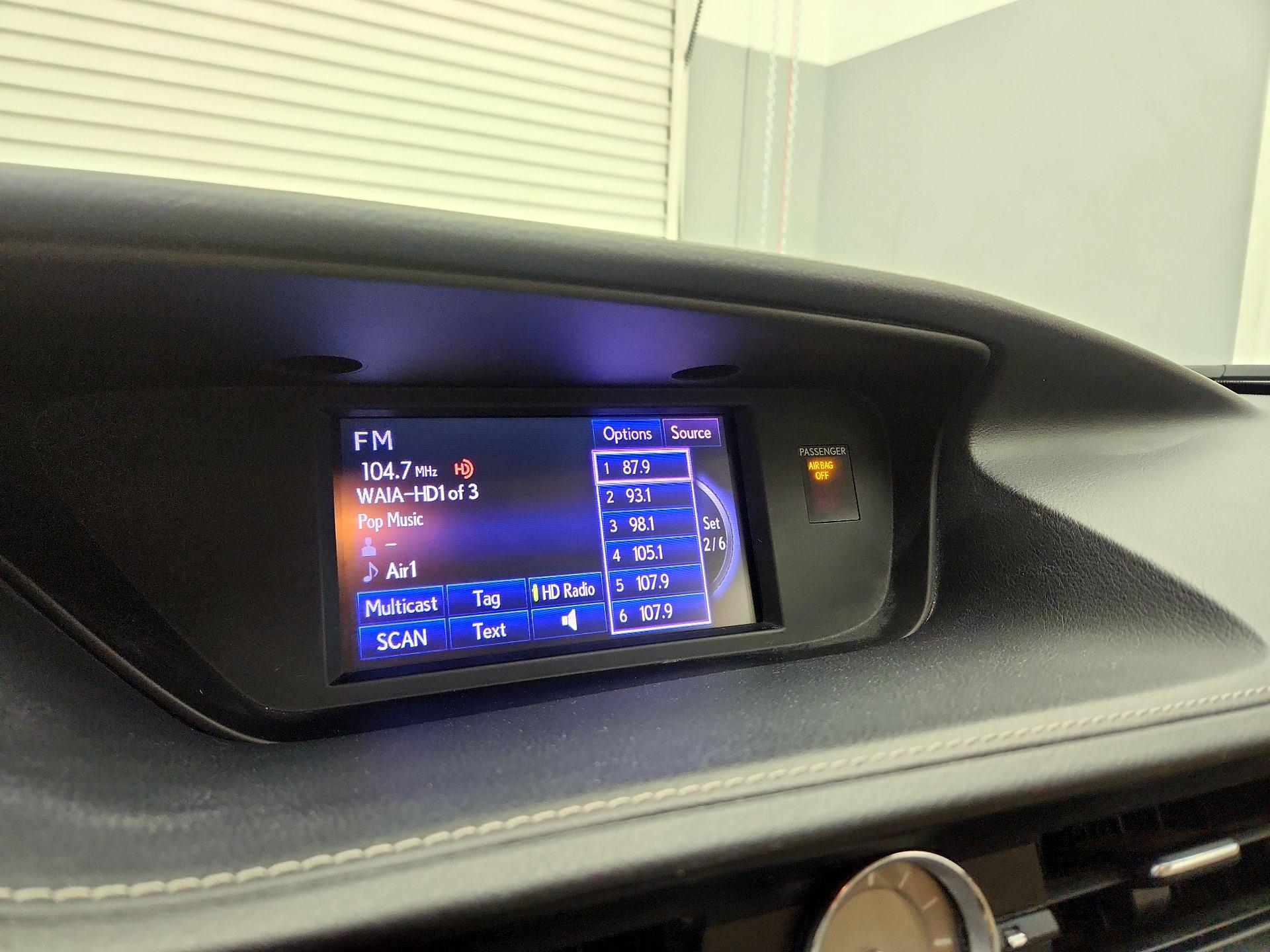 Thumbnail: 2014 Lexus ES - 15