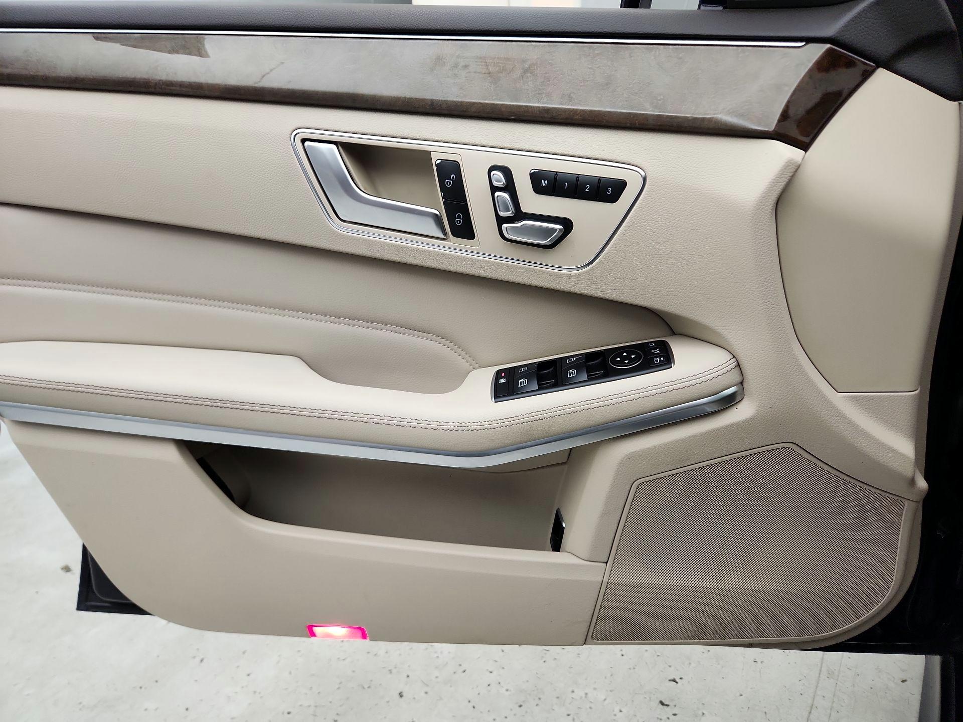 Thumbnail: 2016 Mercedes-Benz E-Class - 12