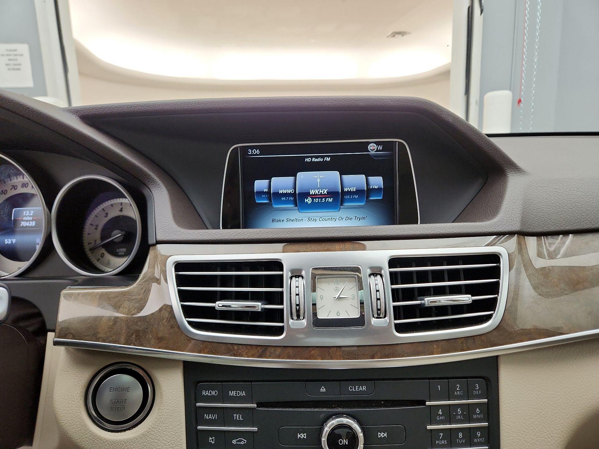 Thumbnail: 2016 Mercedes-Benz E-Class - 16