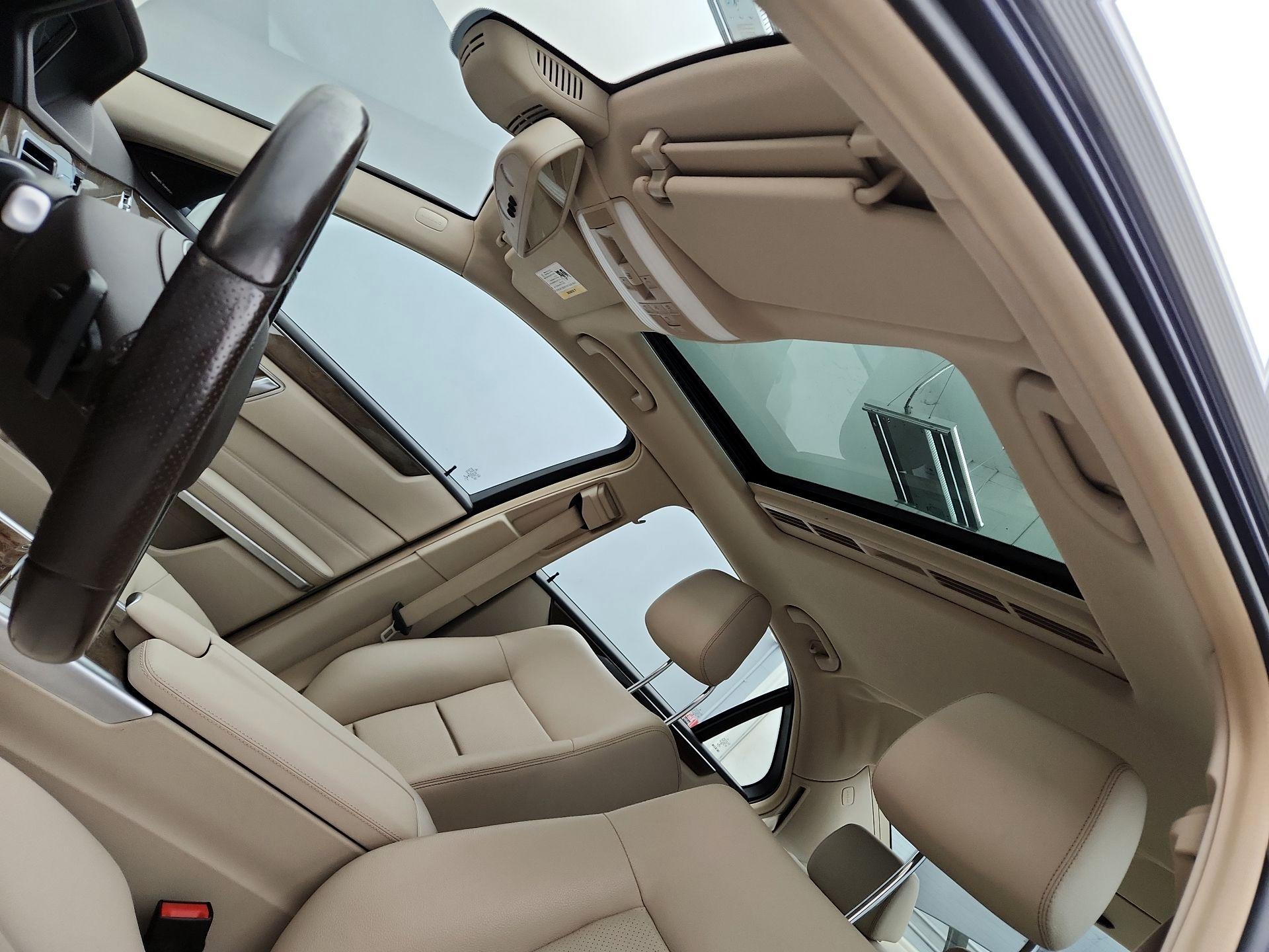 Thumbnail: 2016 Mercedes-Benz E-Class - 20