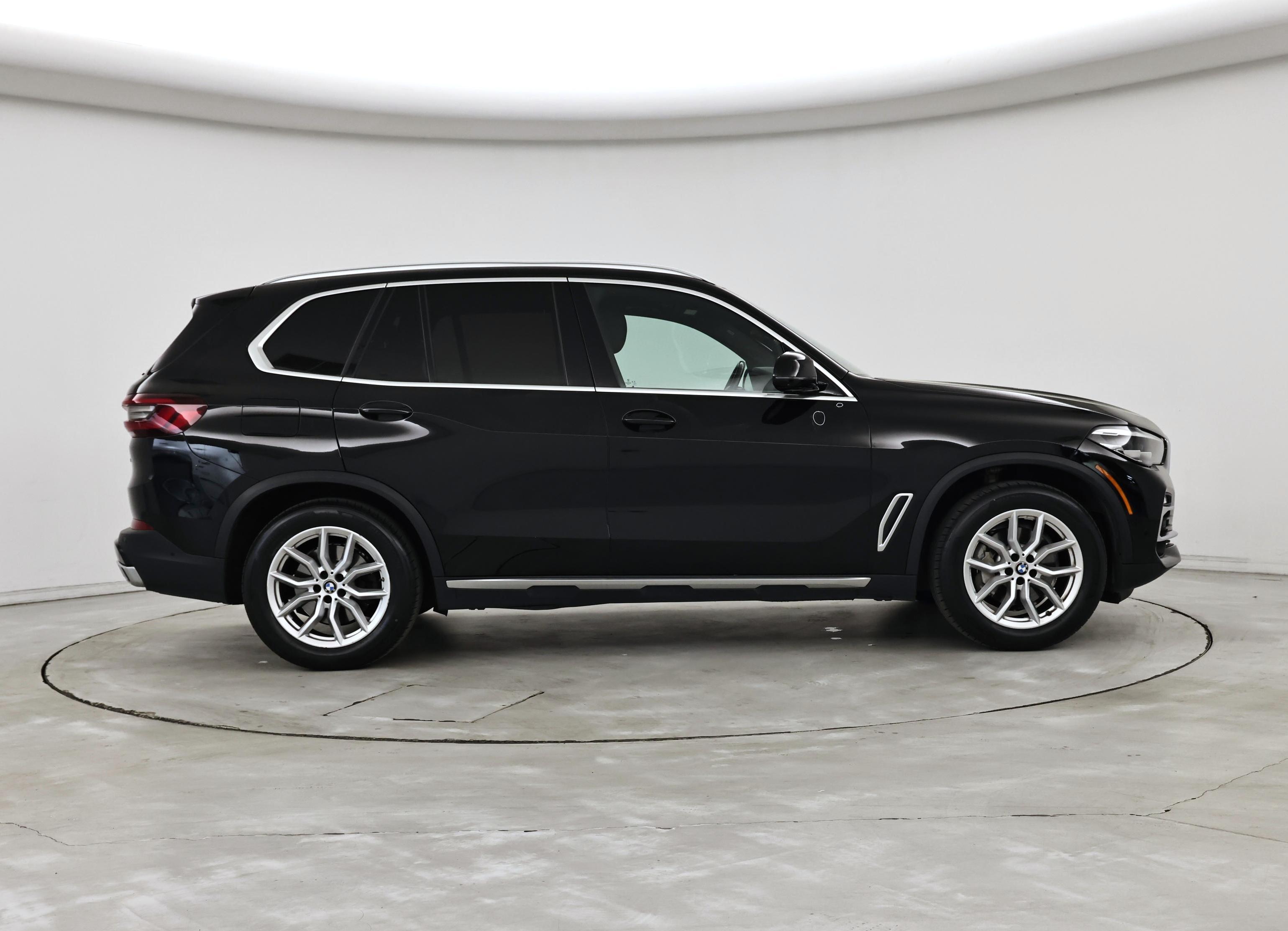 Thumbnail: 2021 BMW X5 - 7